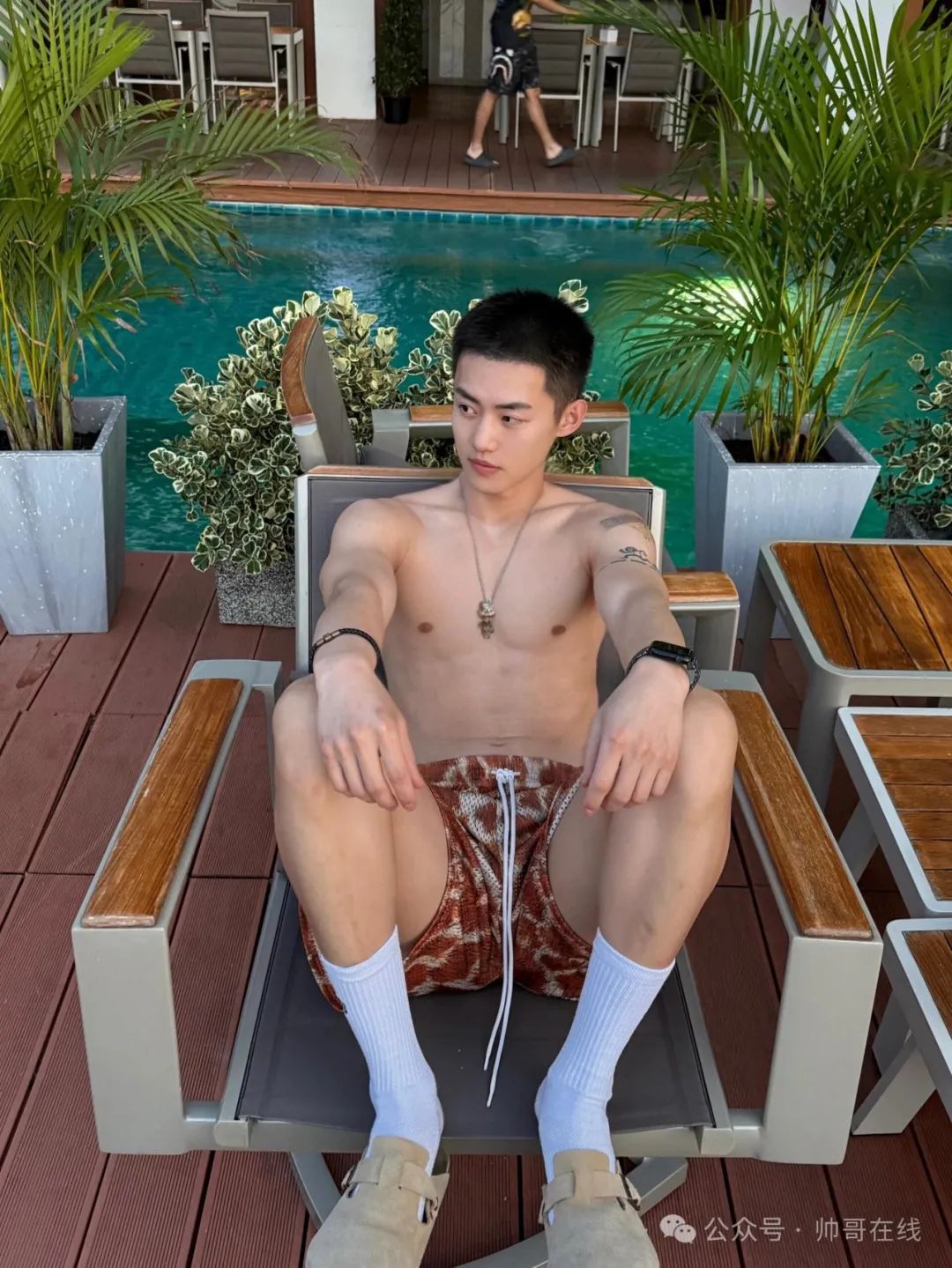 奶帅薄肌寸头帅哥，这是你喜欢的少年吗？