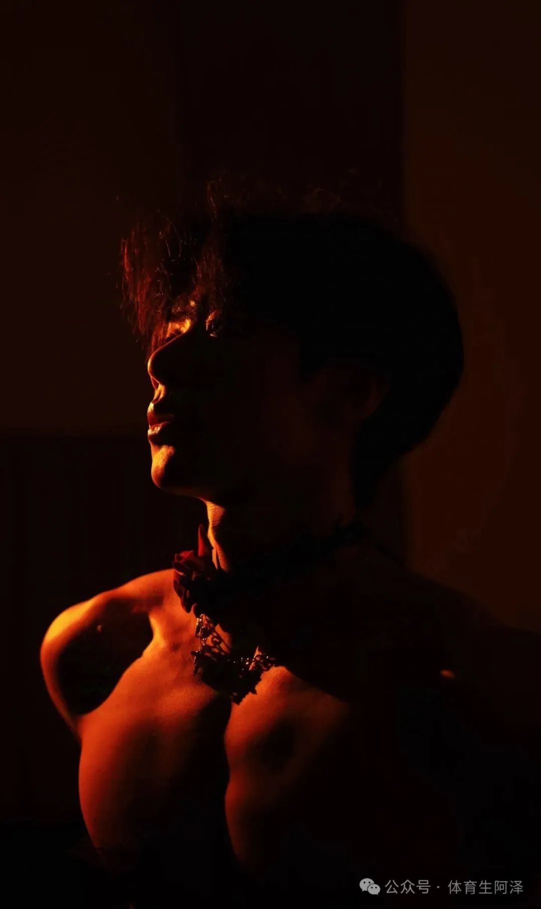 188 顶级男模诱惑大片，八块腹肌堪称搓衣板，饱满胸肌别太诱惑......