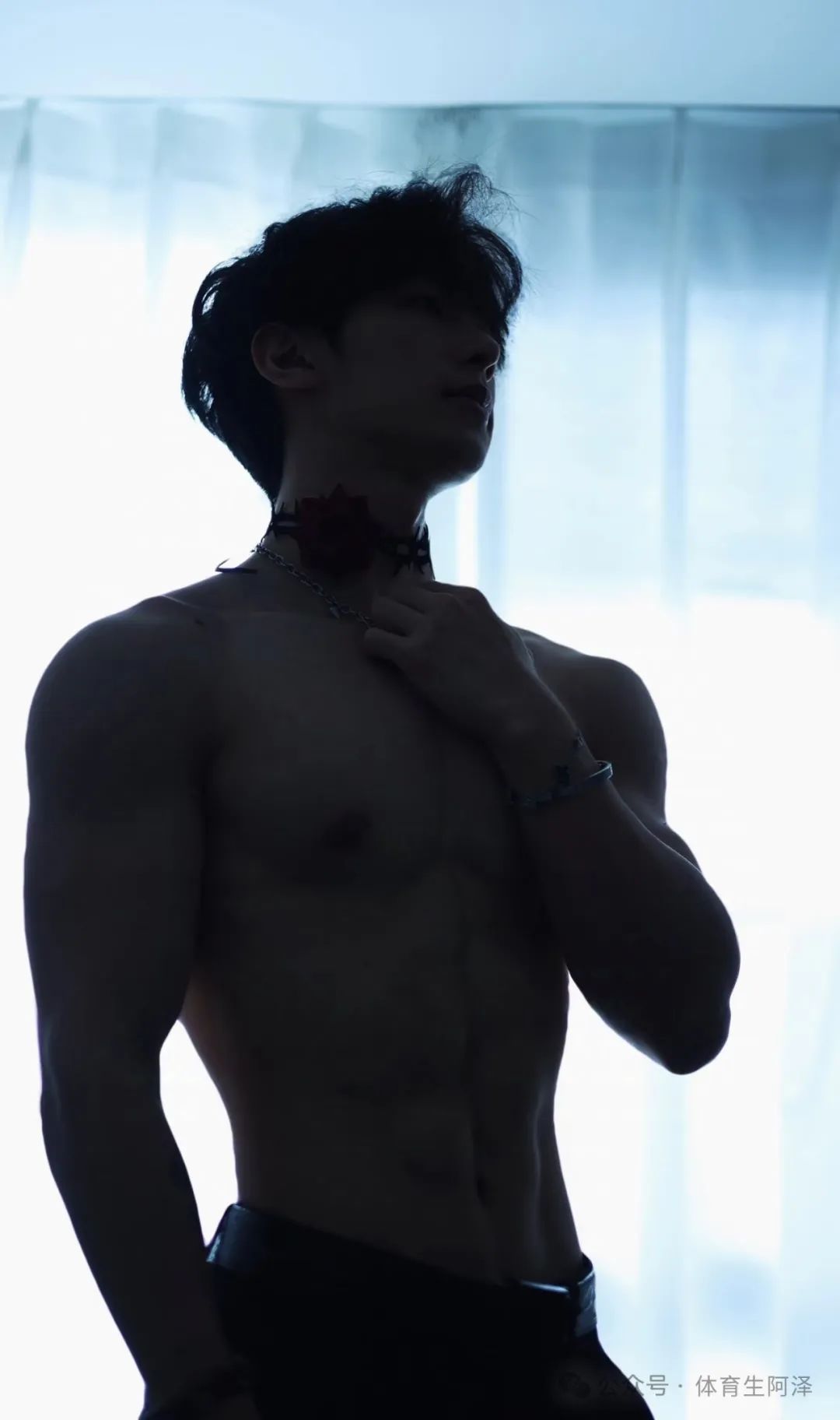 188 顶级男模诱惑大片，八块腹肌堪称搓衣板，饱满胸肌别太诱惑......