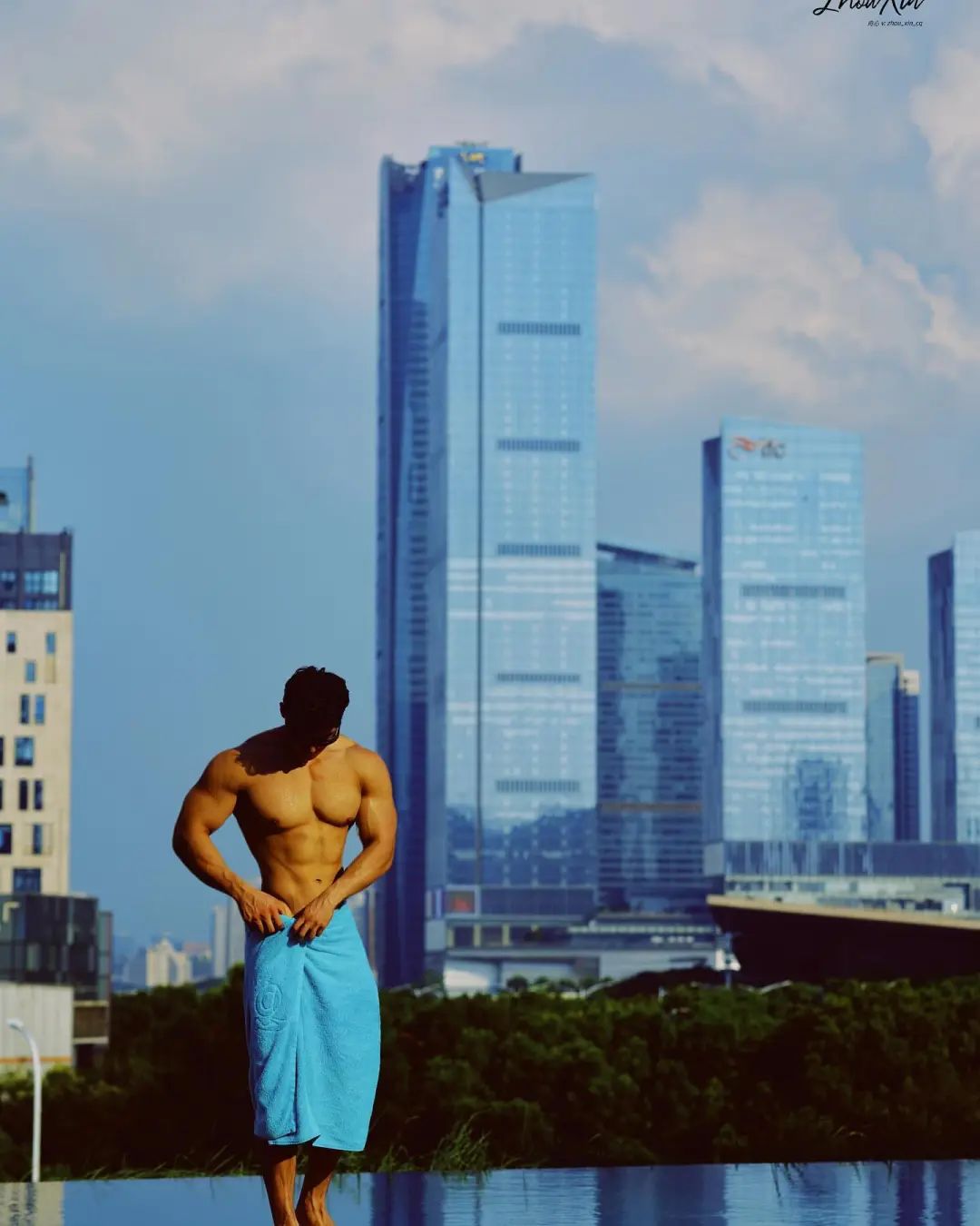越变越帅的大肌健体模特