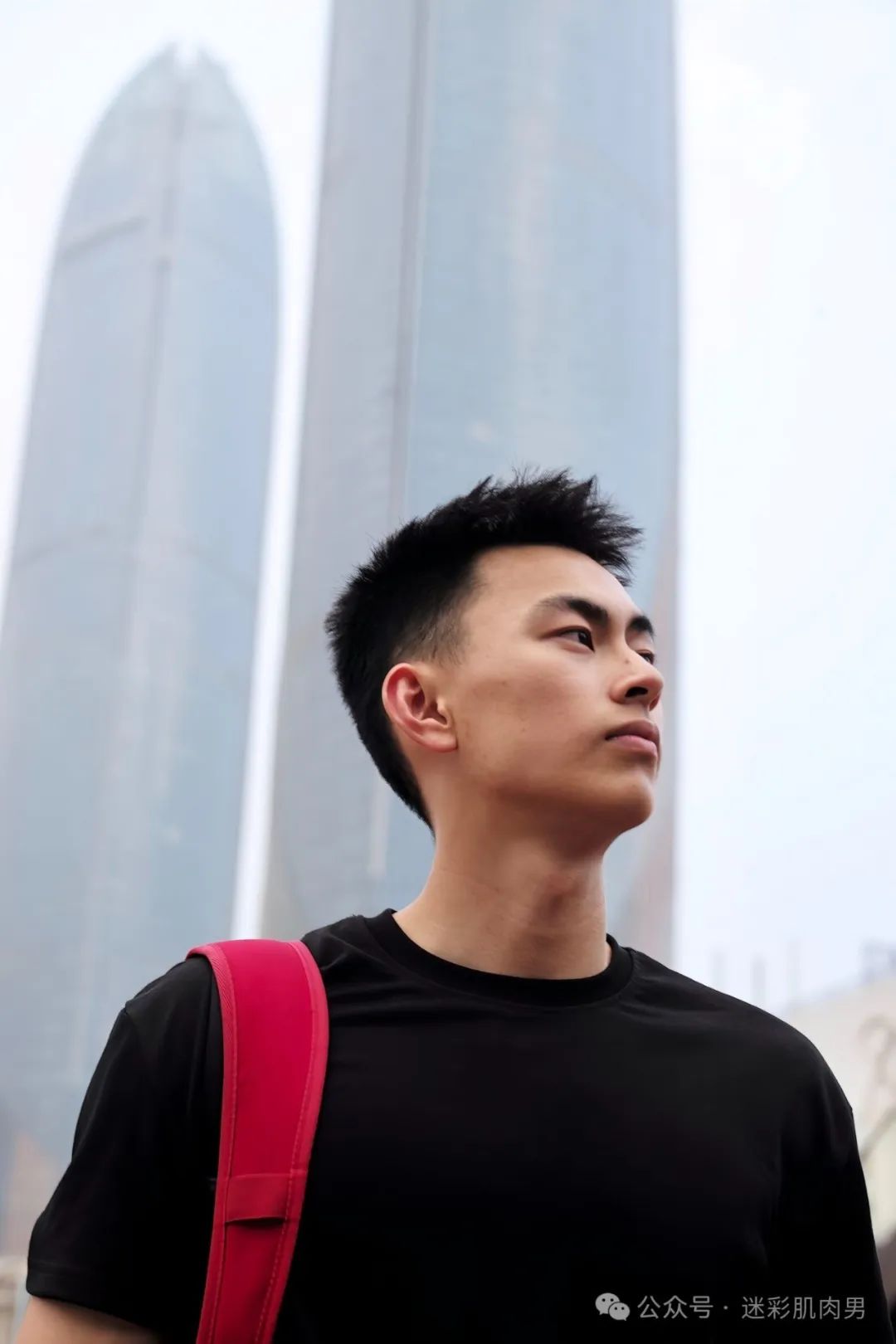刘姥姥新欢 185CM 篮球体育生脱了？长的好棒！