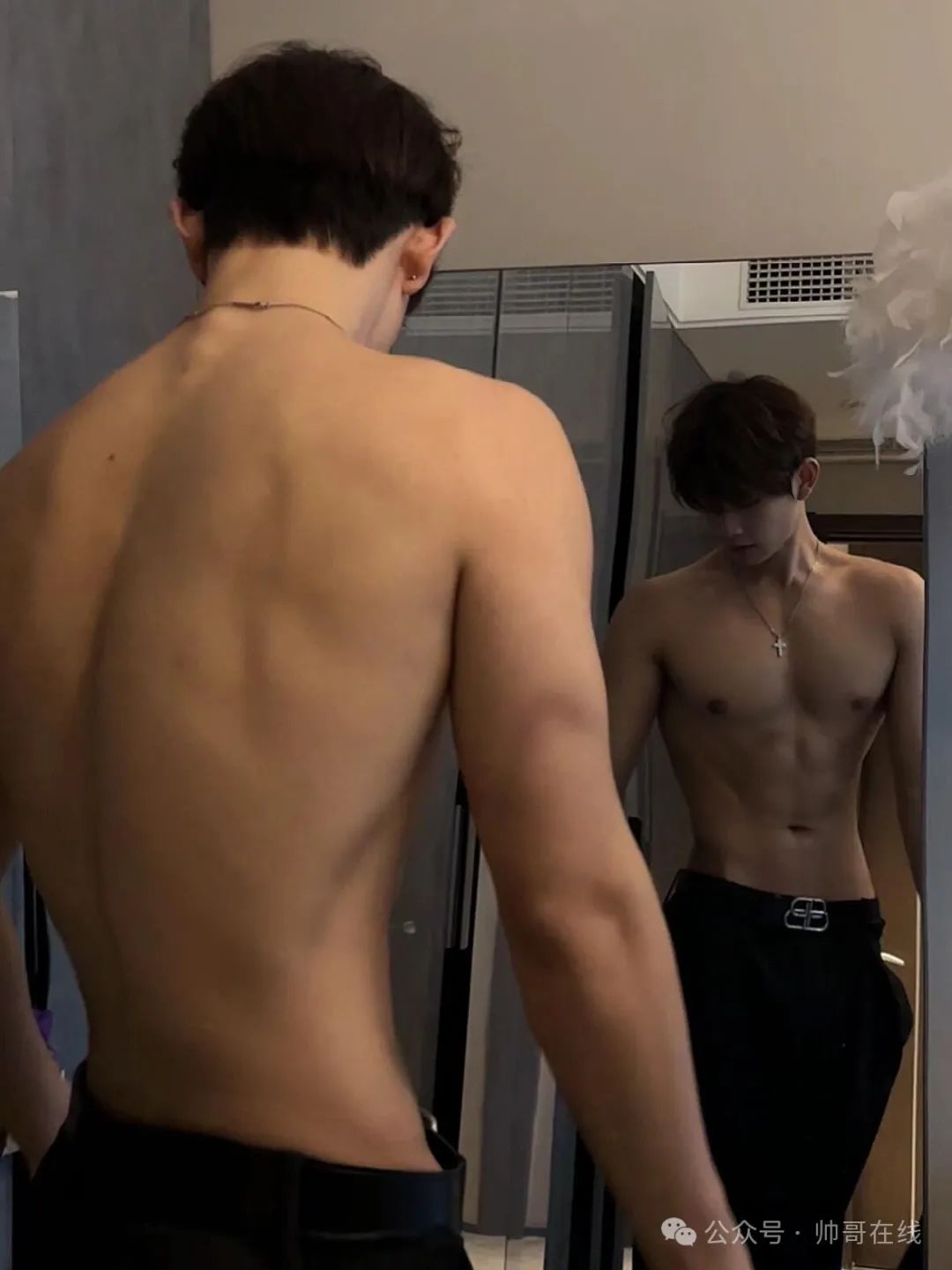 185CM 奶狗脸薄肌小帅哥，奶 fufu 的太可了吧！