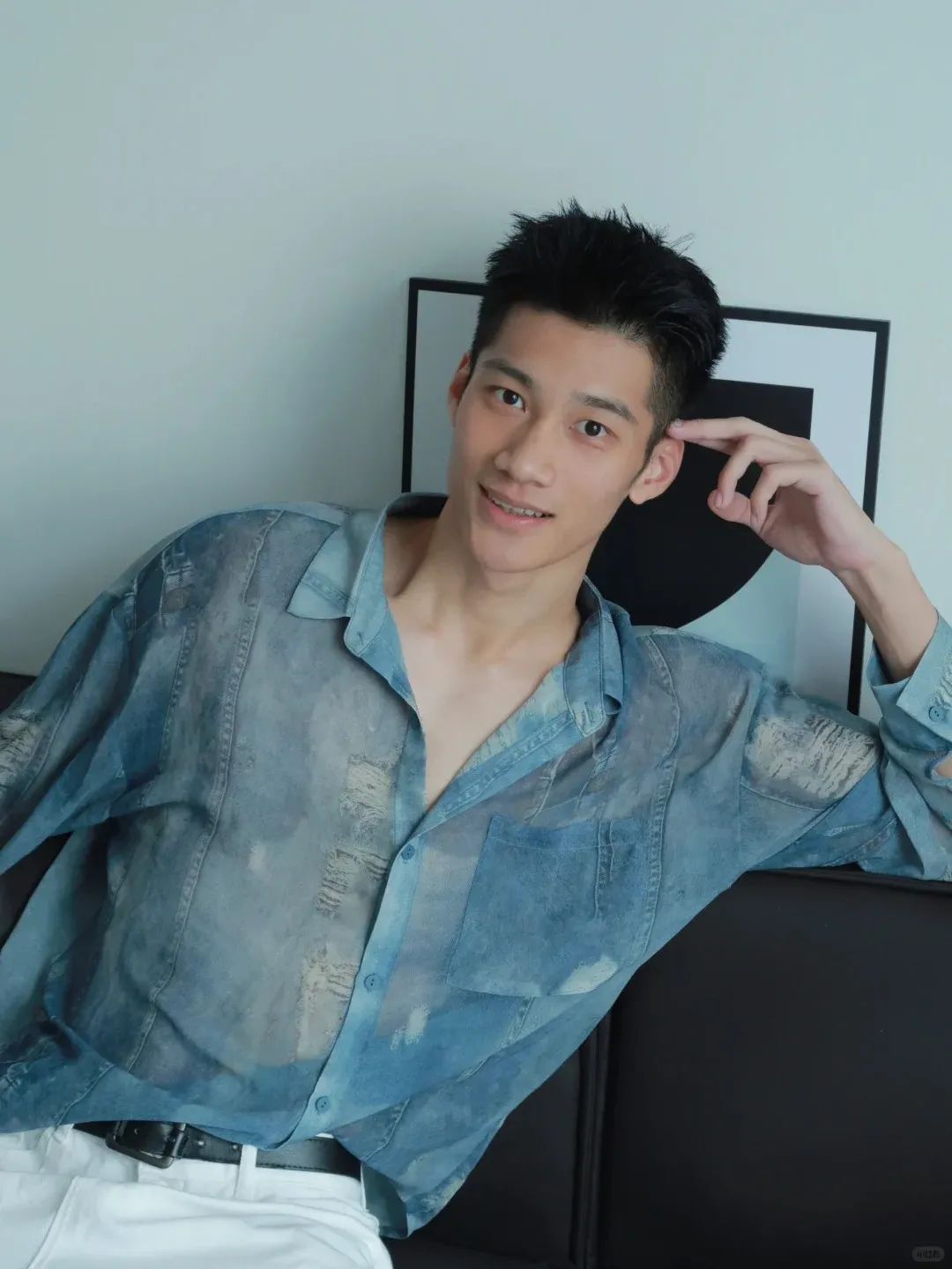 可狼可奶薄肌男孩！网友：宝藏级的高级脸 | 网红帅哥