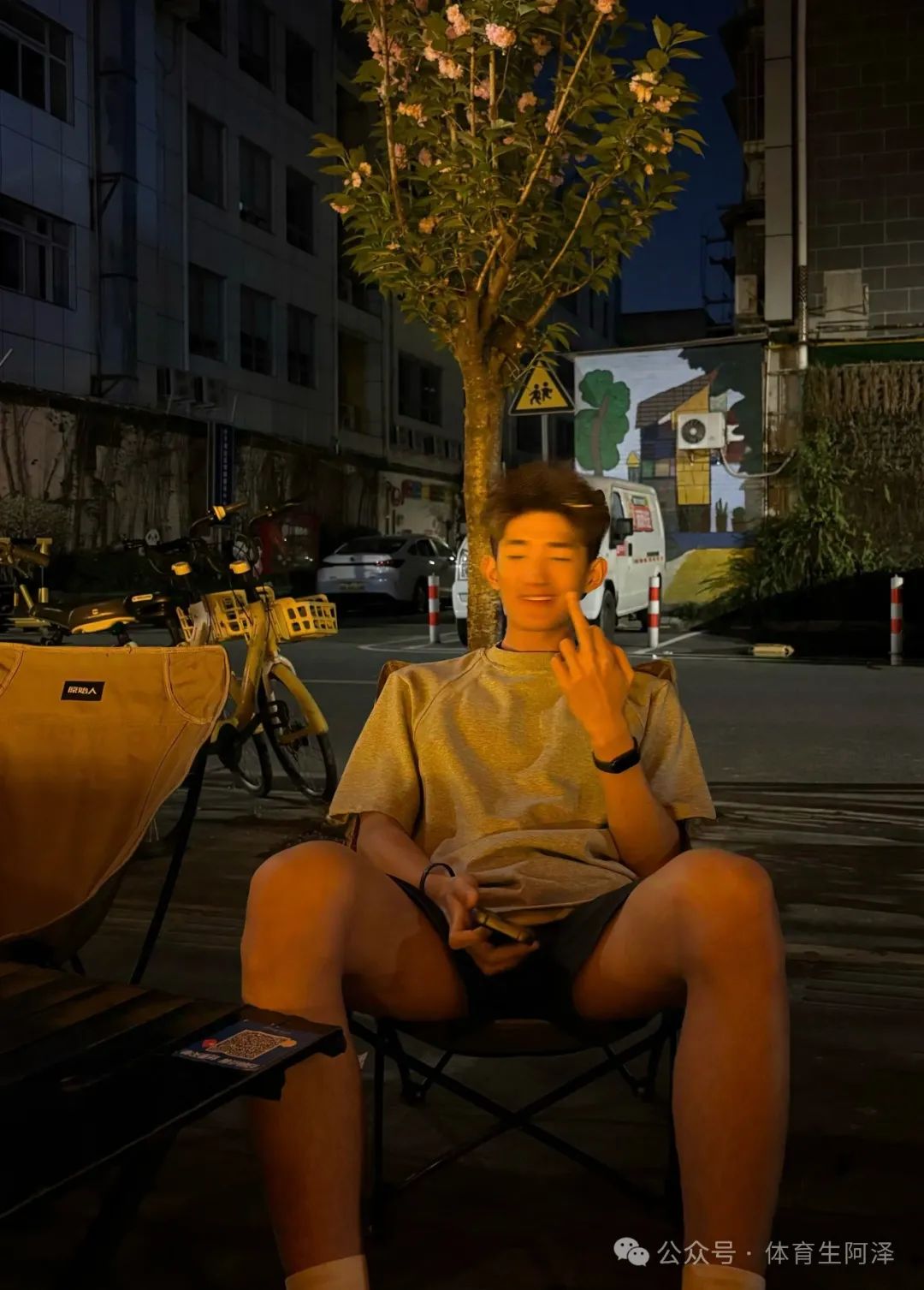 188 成都猛 1 黑皮体育打桩机，成都的小男生又幸福了......