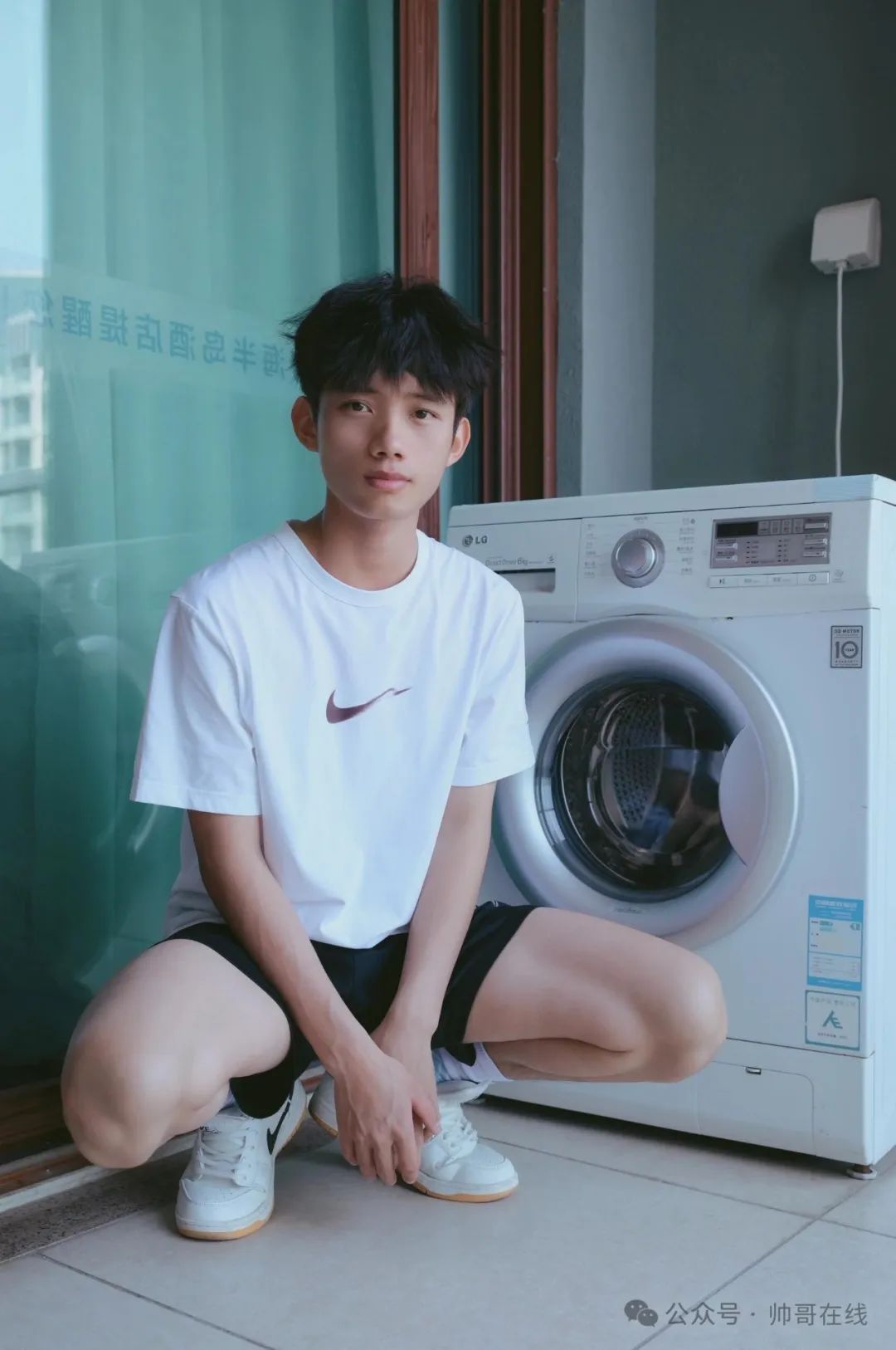 男高体育生弟弟，年下就是香！