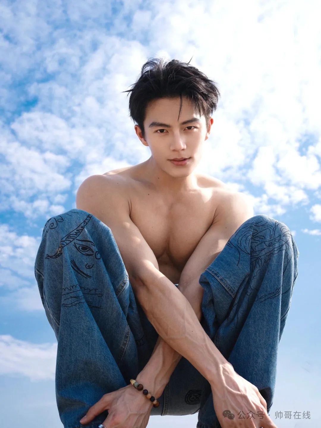 山东 183CM 高鼻梁肌肉帅哥，爱了爱了！