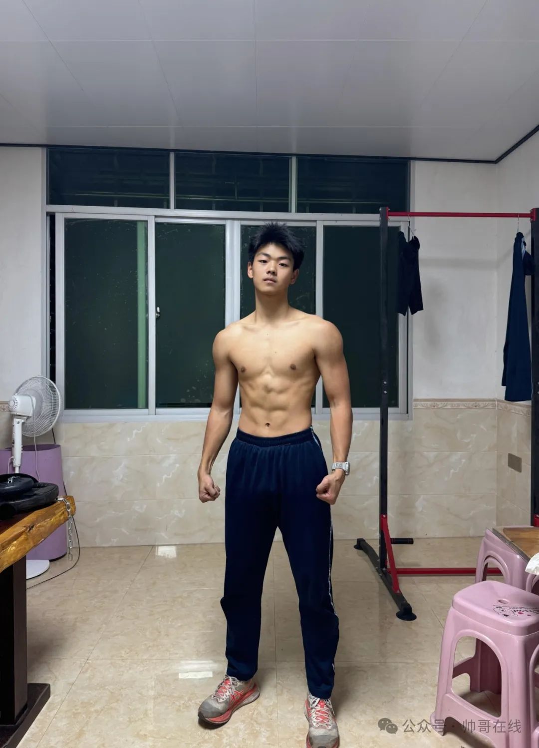 07 年黑皮男高体育生，弟弟太帅了!