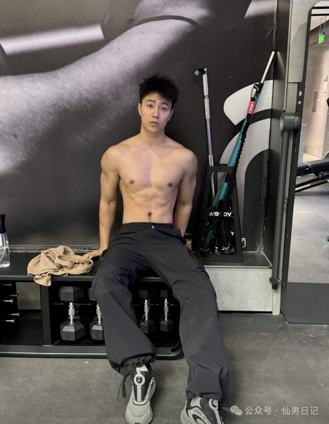 成都 185cm 清纯体育生！网友惊喜：这肯定很抢手……
