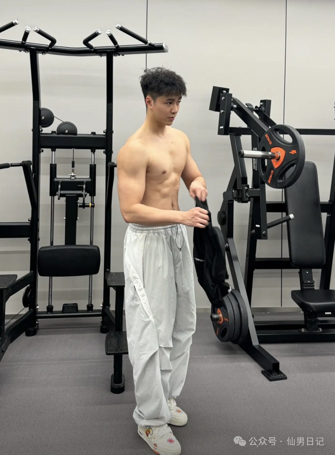成都 185cm 清纯体育生！网友惊喜：这肯定很抢手……