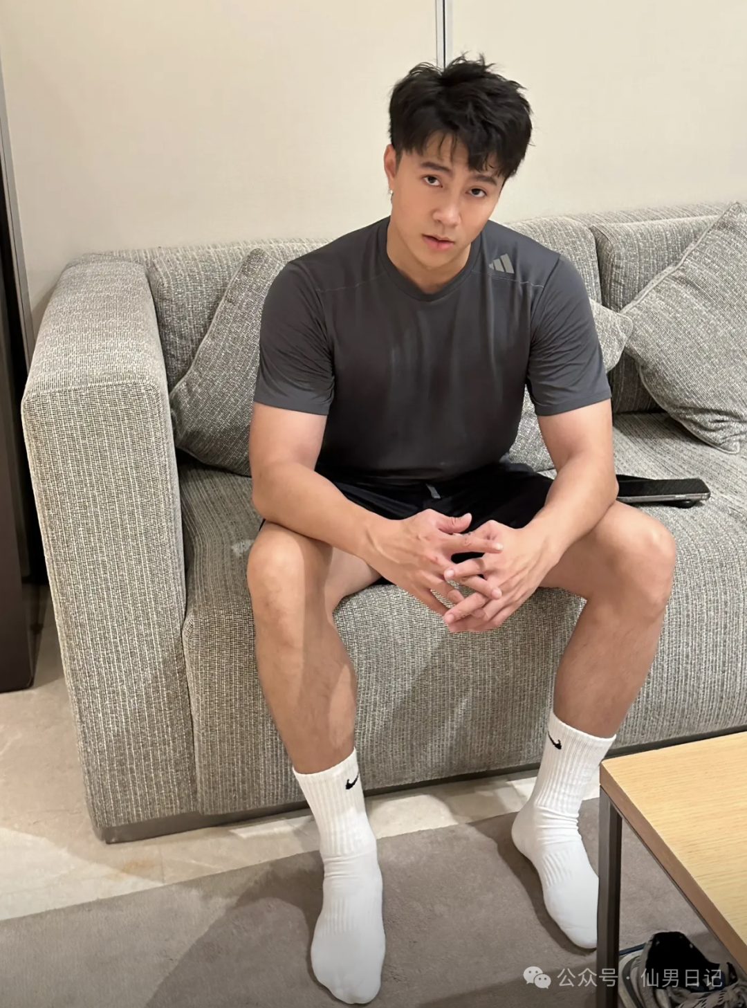 成都 185cm 清纯体育生！网友惊喜：这肯定很抢手……