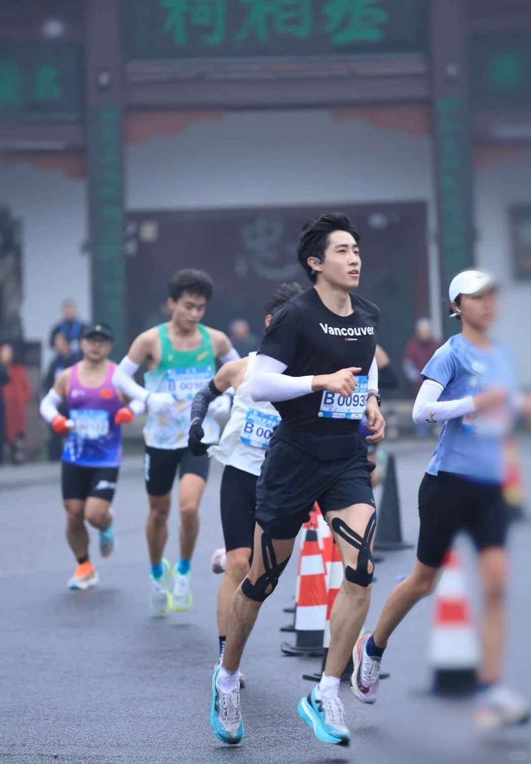 好身材肌肉型男，马拉松越跑越帅