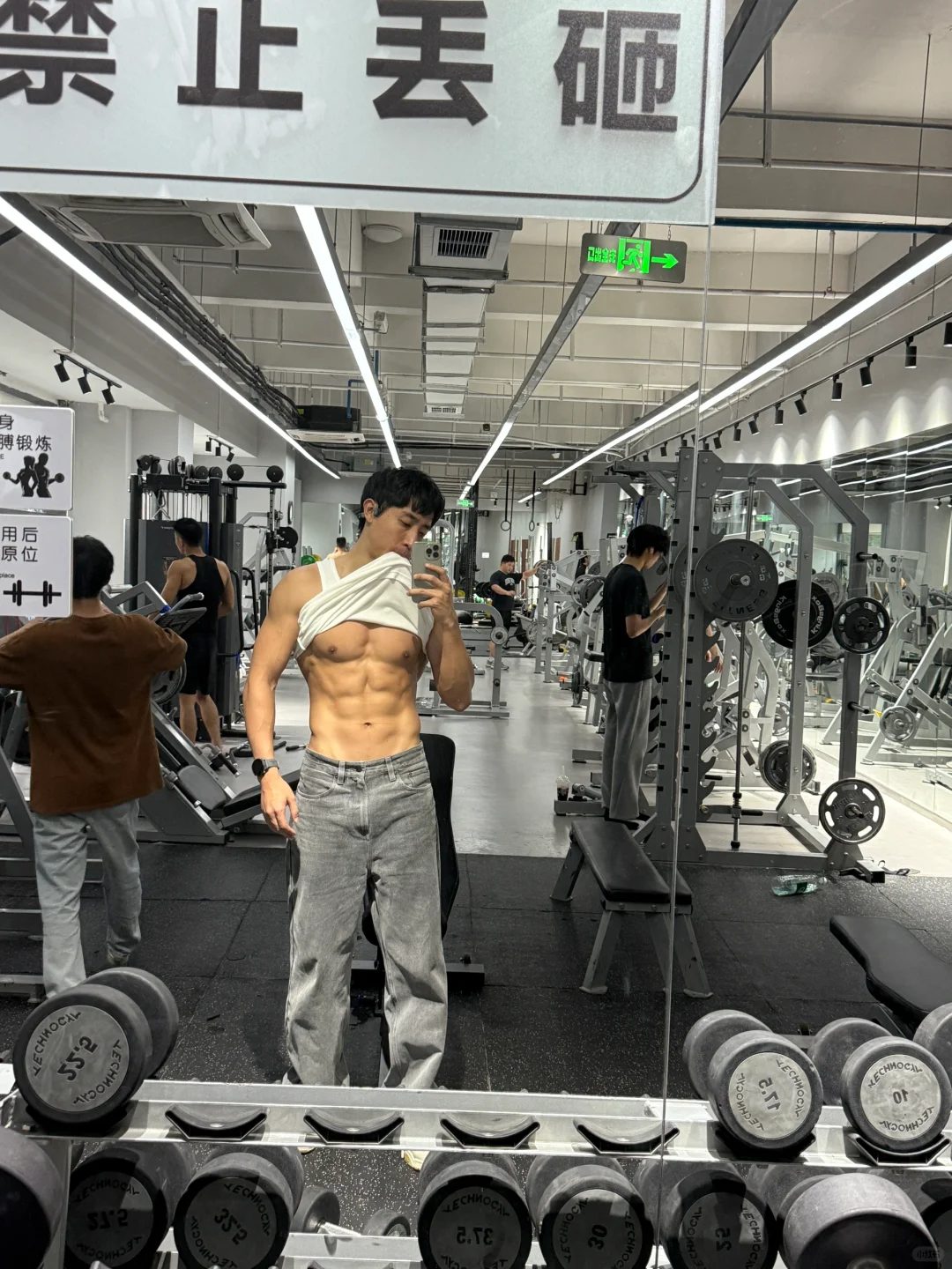 好身材肌肉型男，马拉松越跑越帅