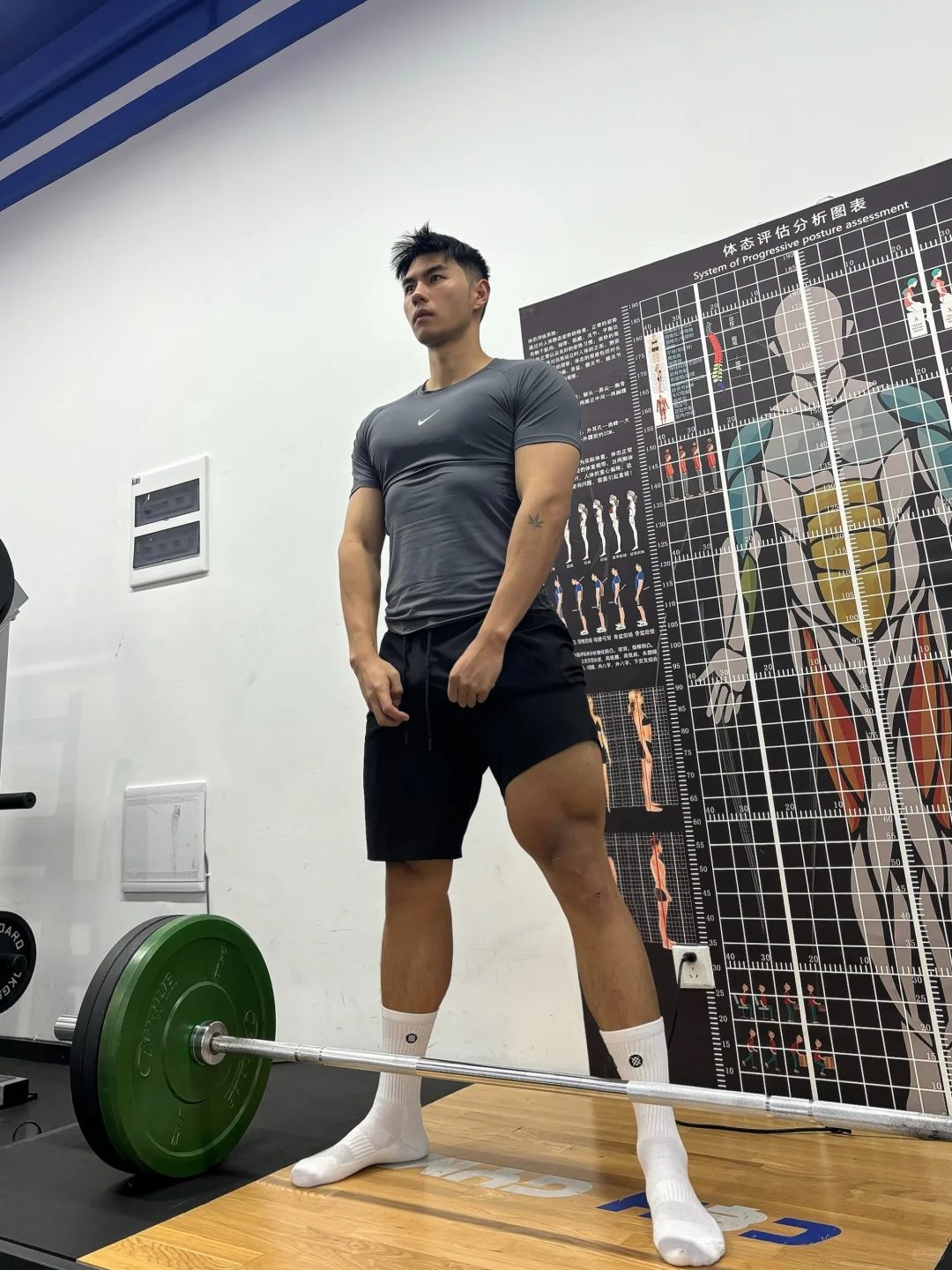大只肌肉男，这样拍更大只