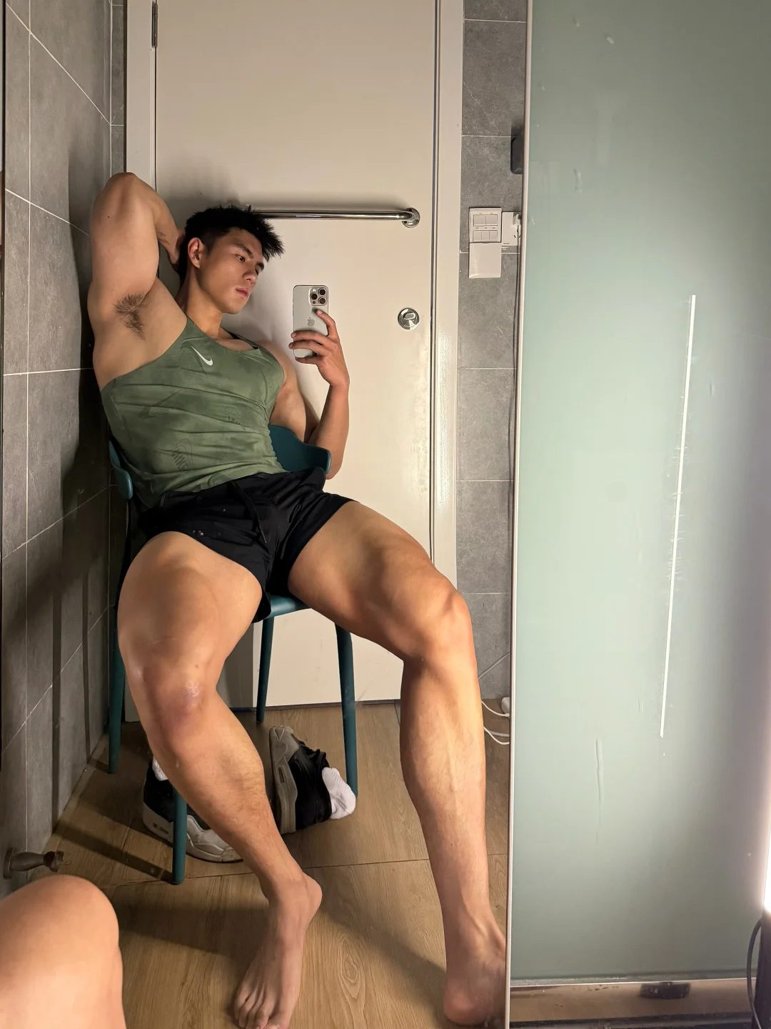 大只肌肉男，这样拍更大只