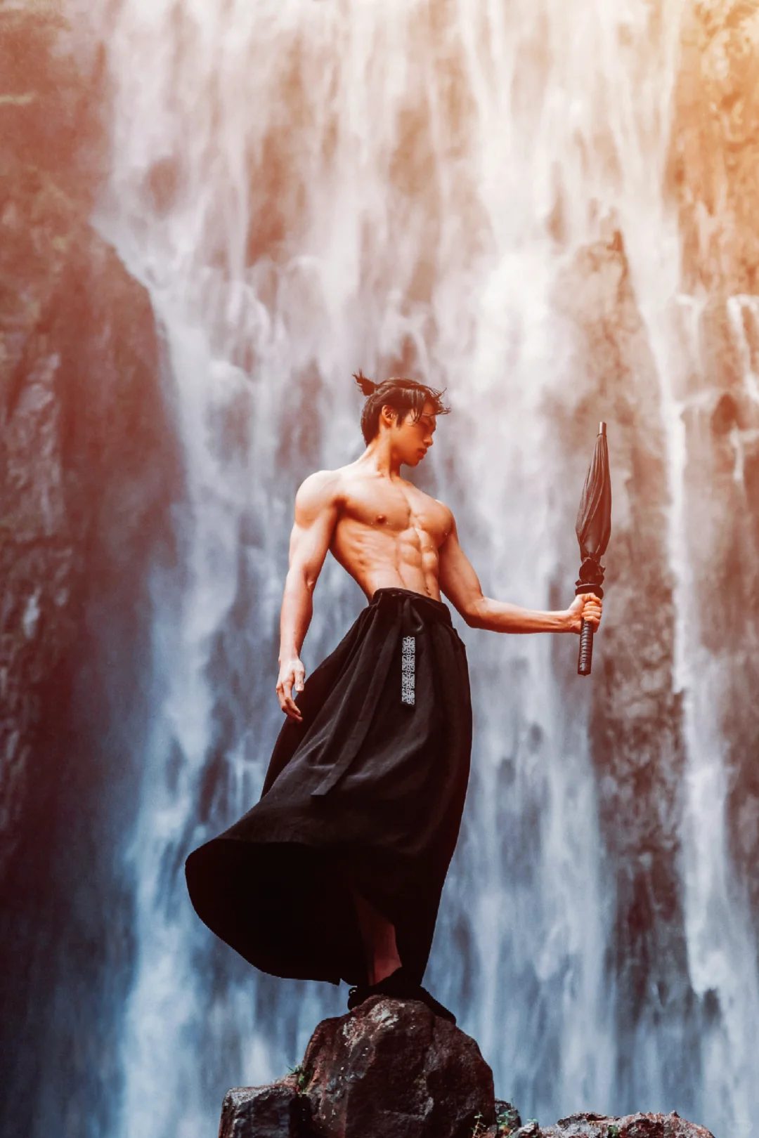 写真 | 古铜肌肉剑士