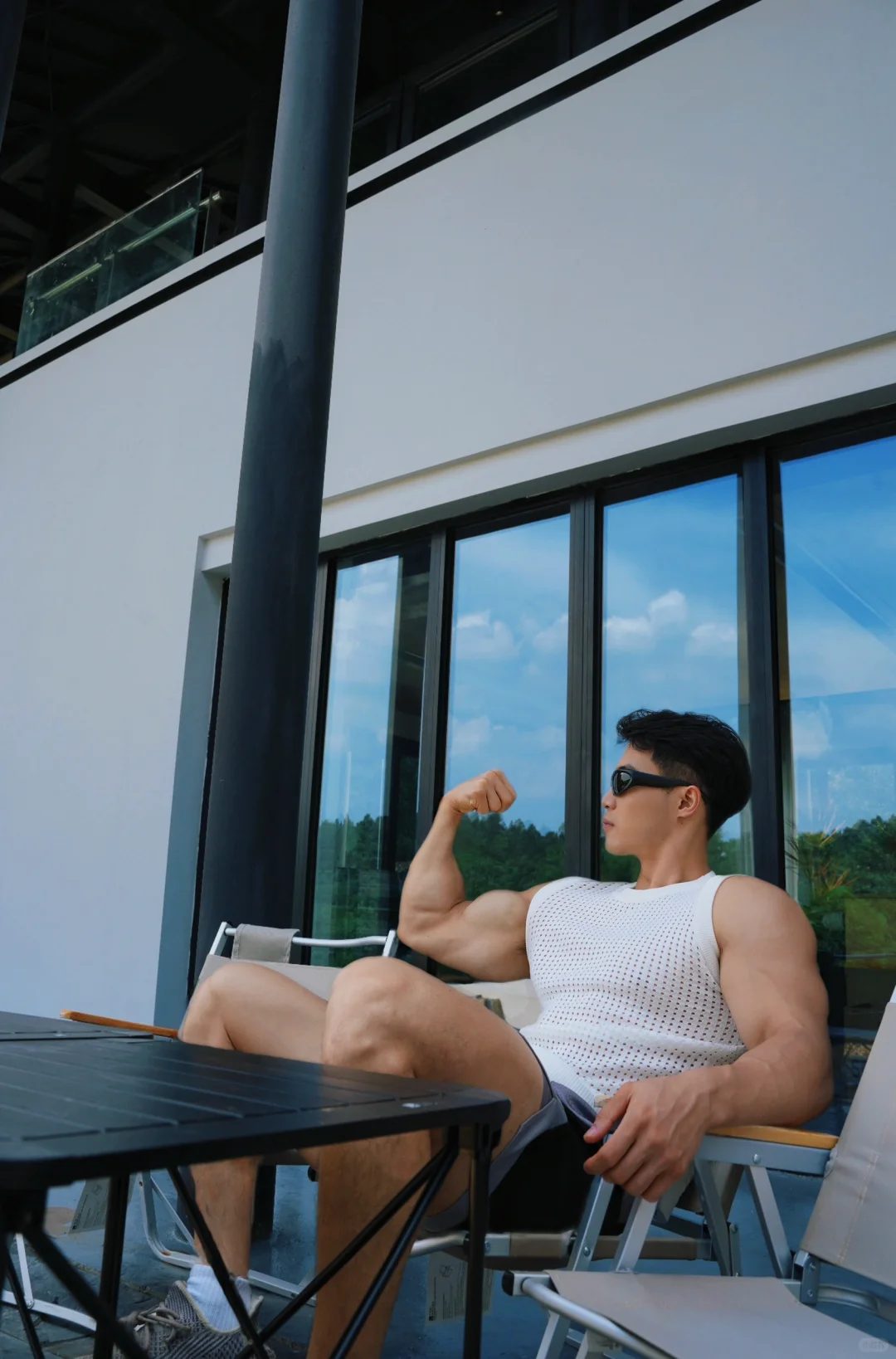 越变越帅的大肌健体模特