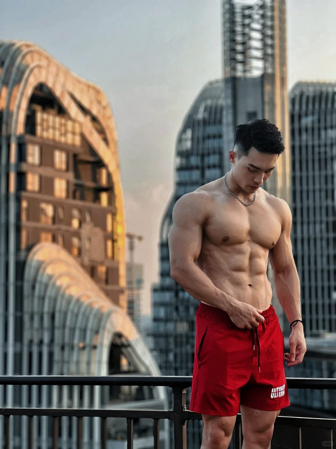 越变越帅的大肌健体模特