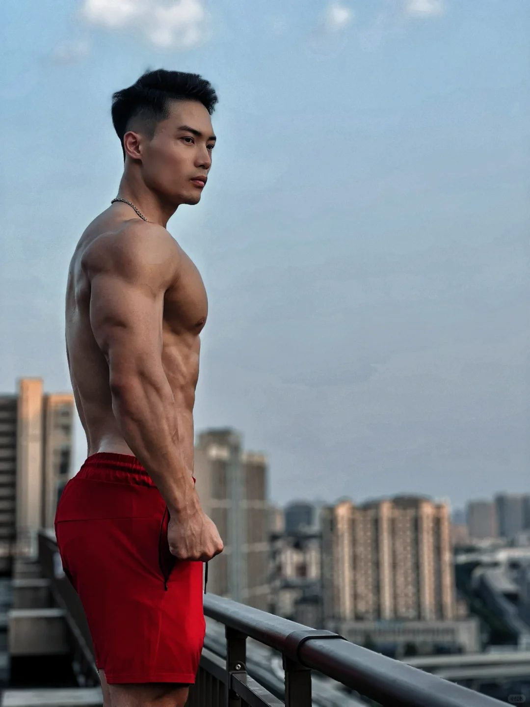越变越帅的大肌健体模特
