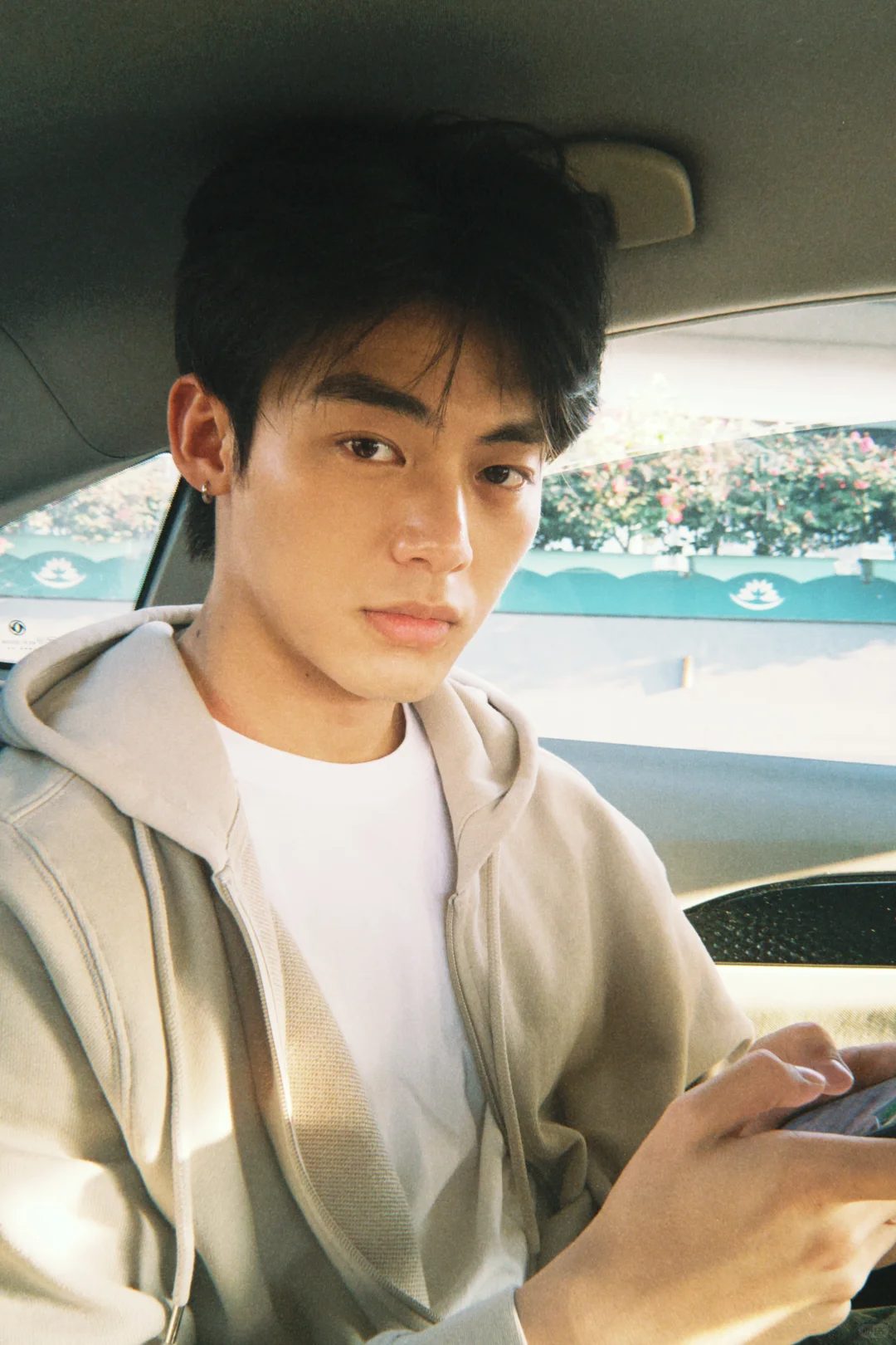 高级脸，少年感