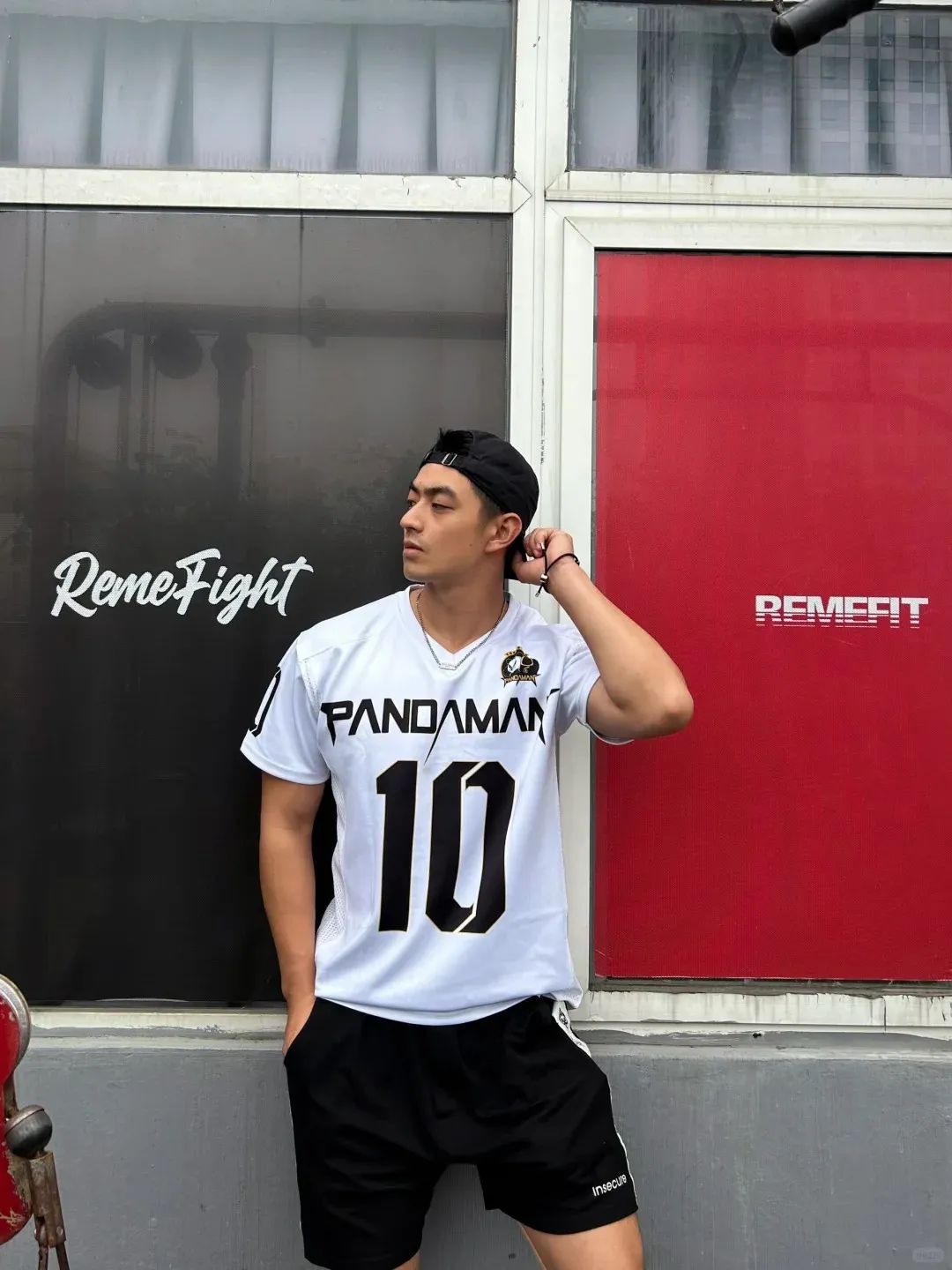 “撕漫男”降临现实！刘聪 Russell 健身大片，撩翻全网的荷尔蒙狂潮