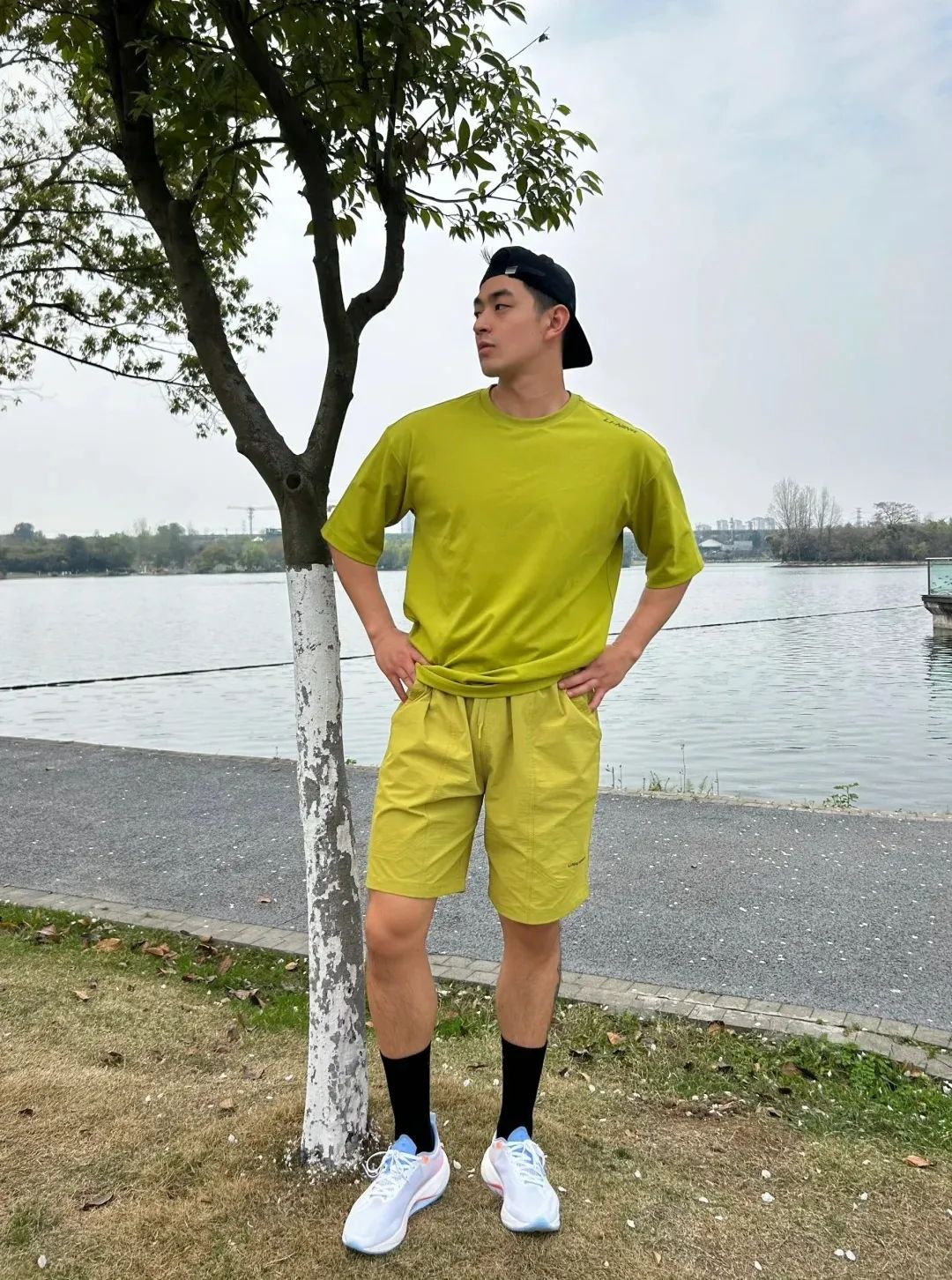 “撕漫男”降临现实！刘聪 Russell 健身大片，撩翻全网的荷尔蒙狂潮