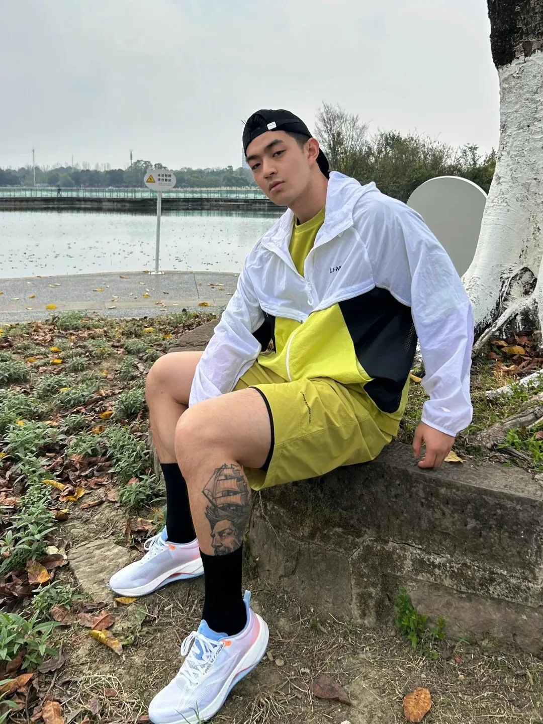 “撕漫男”降临现实！刘聪 Russell 健身大片，撩翻全网的荷尔蒙狂潮
