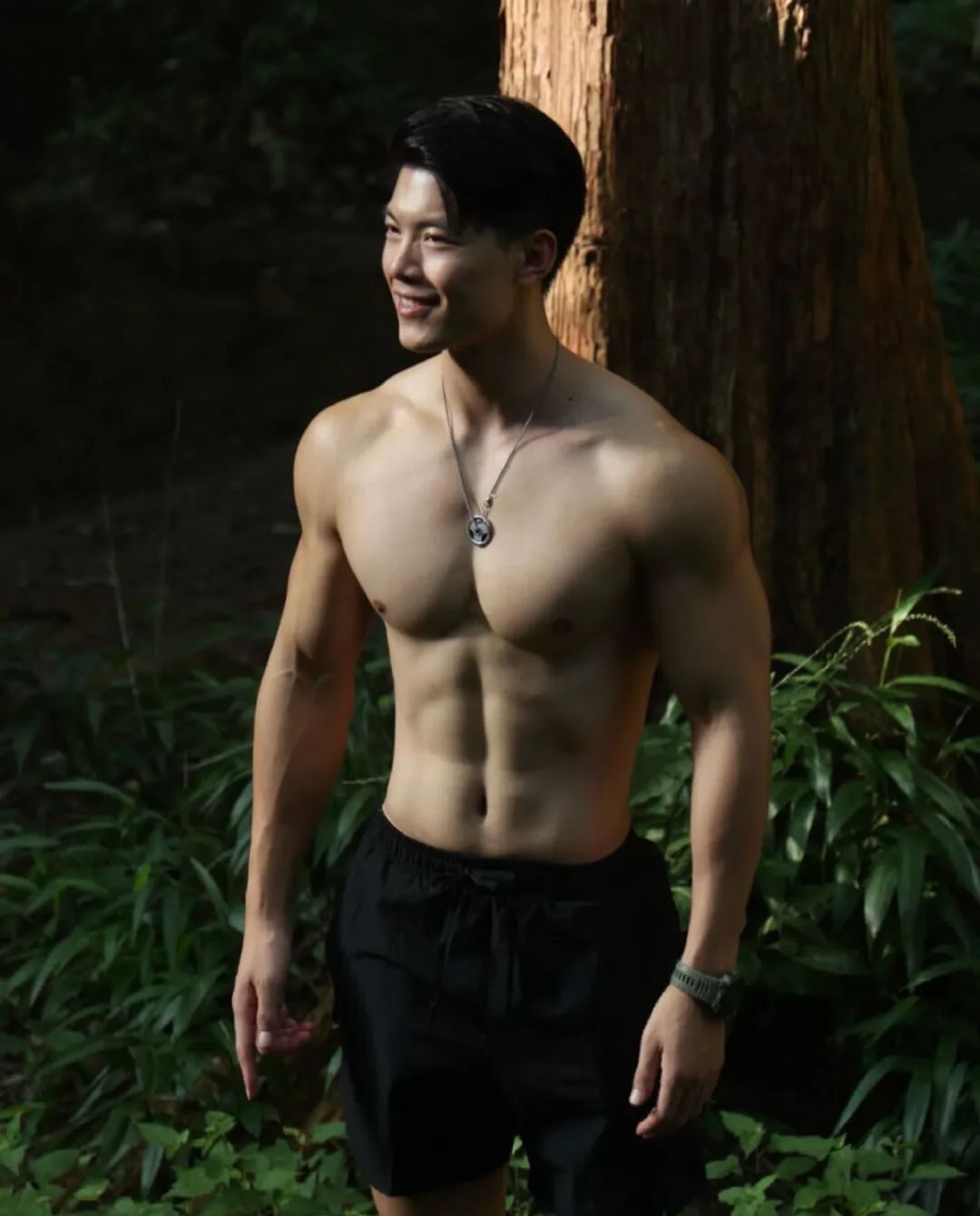 189cm 翘 P 肌肉健身双开门鲨鱼线腹肌哥哥