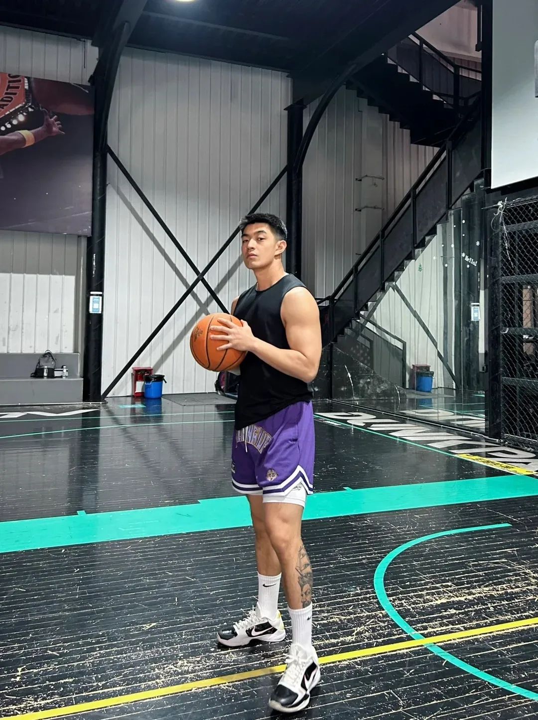 “撕漫男”降临现实！刘聪 Russell 健身大片，撩翻全网的荷尔蒙狂潮