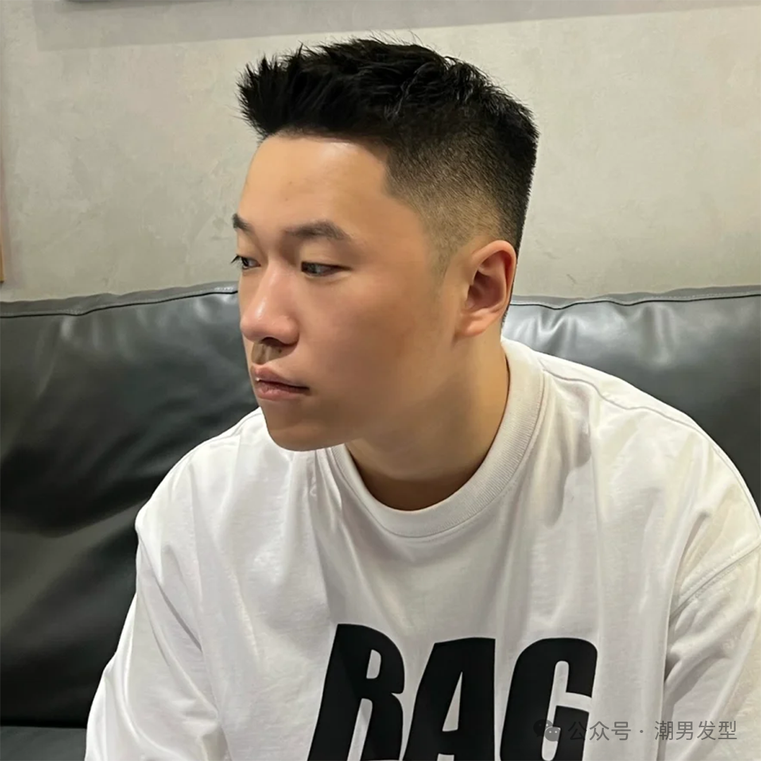 男生除了“寸头”发型,还可以剪这 3 款造型,清爽潮流又显帅气! 男生除了“寸头”发型,还可以剪这 3 款造型,清爽潮流又显帅气!
