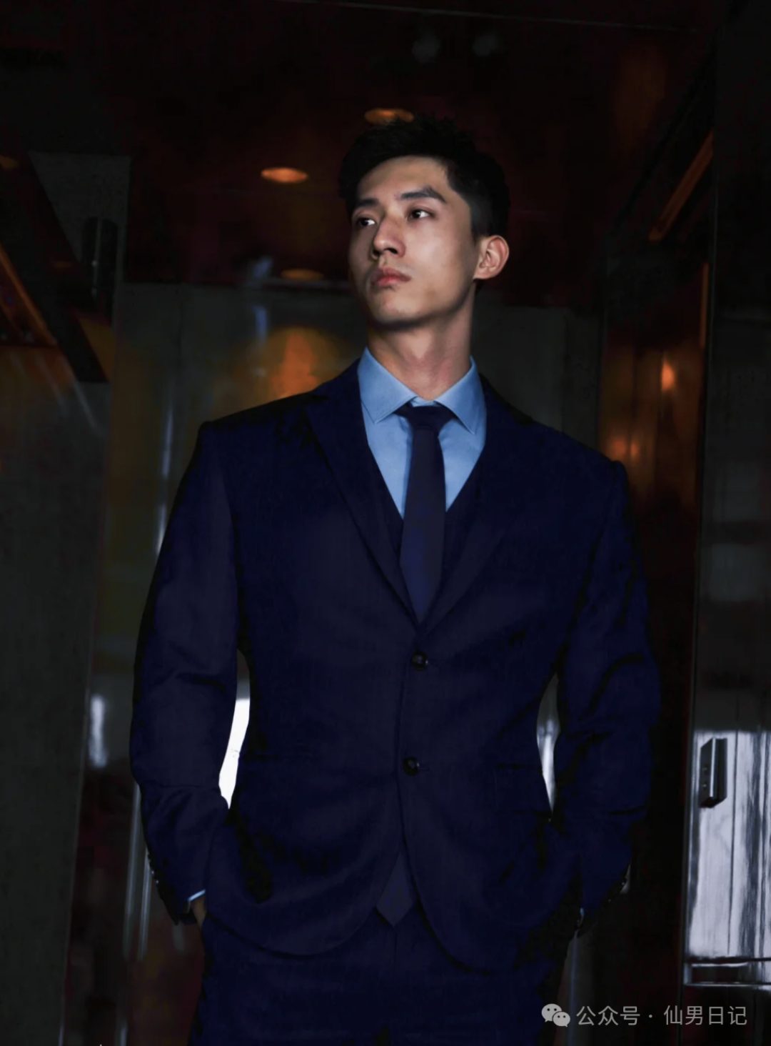 健身房黄景瑜私照曝光！网友辣评：我一个直男都喜欢……