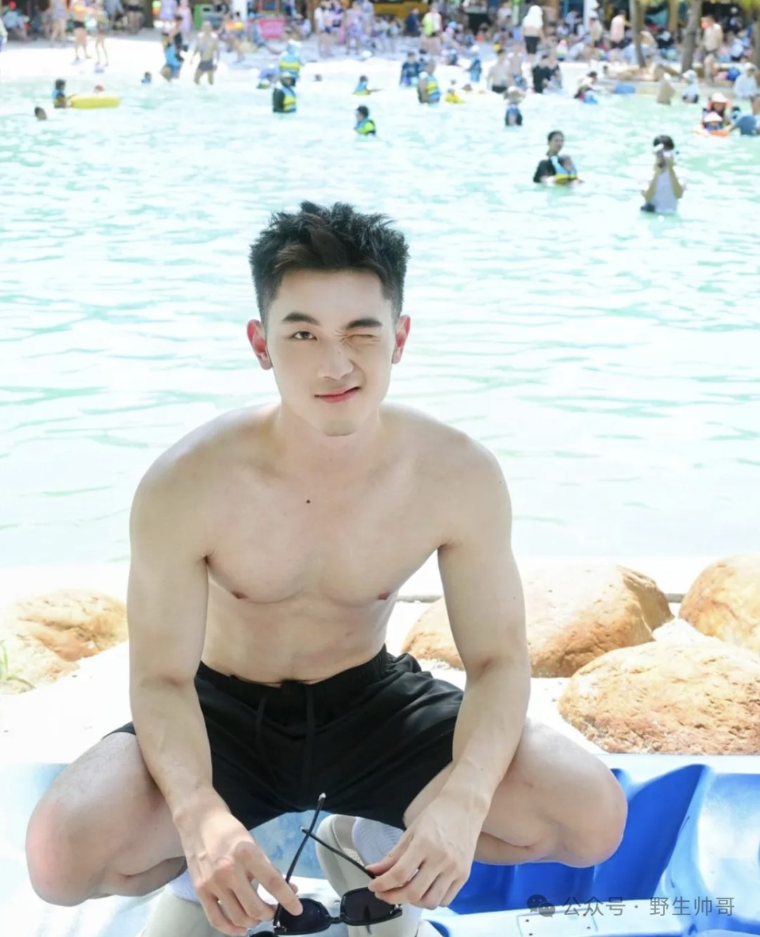 人畜无害的白皮体育系小哥，这样的弟弟我要一打！