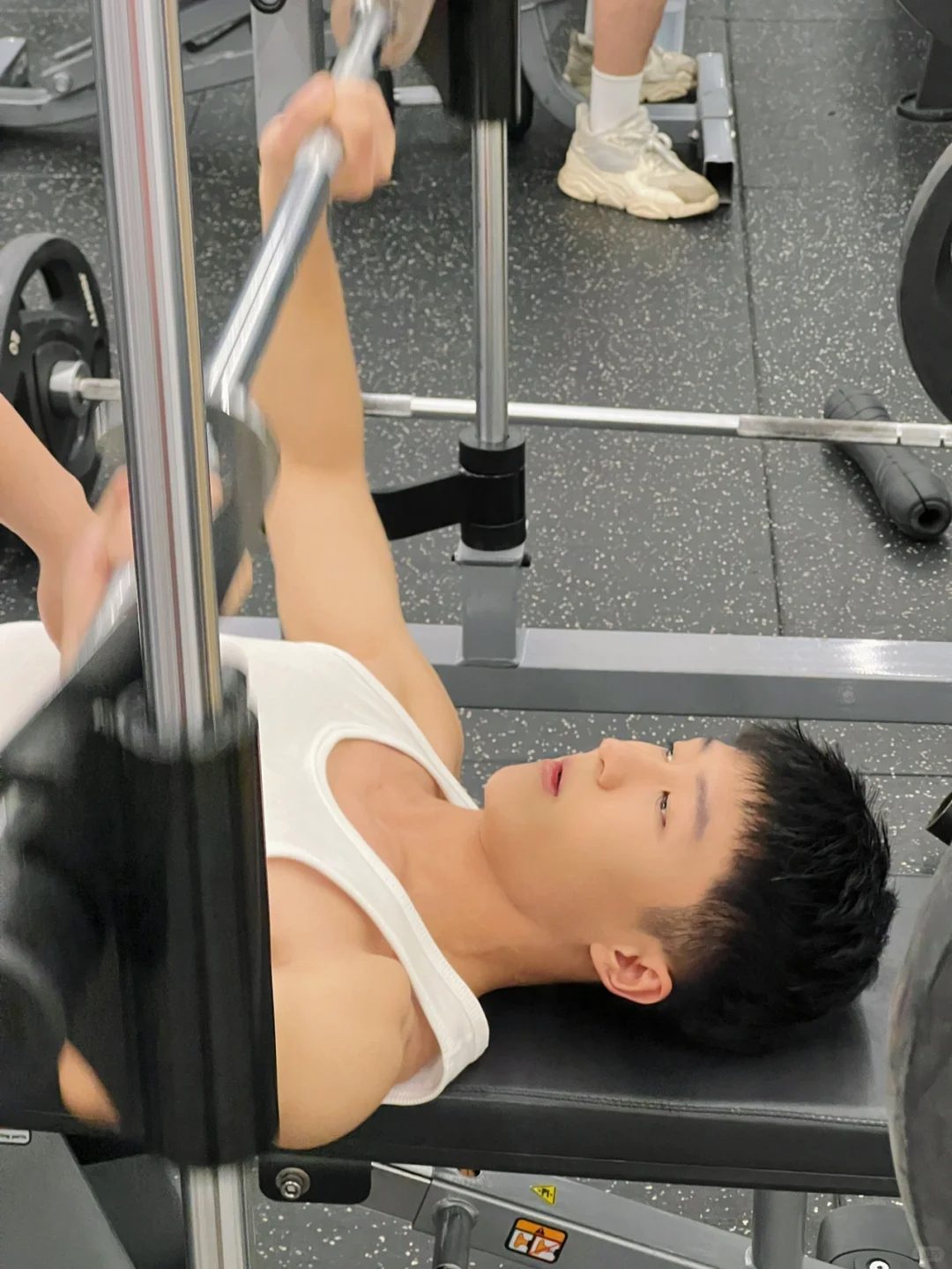 圈内邻家小奶狗！白袜少年，清新又上头