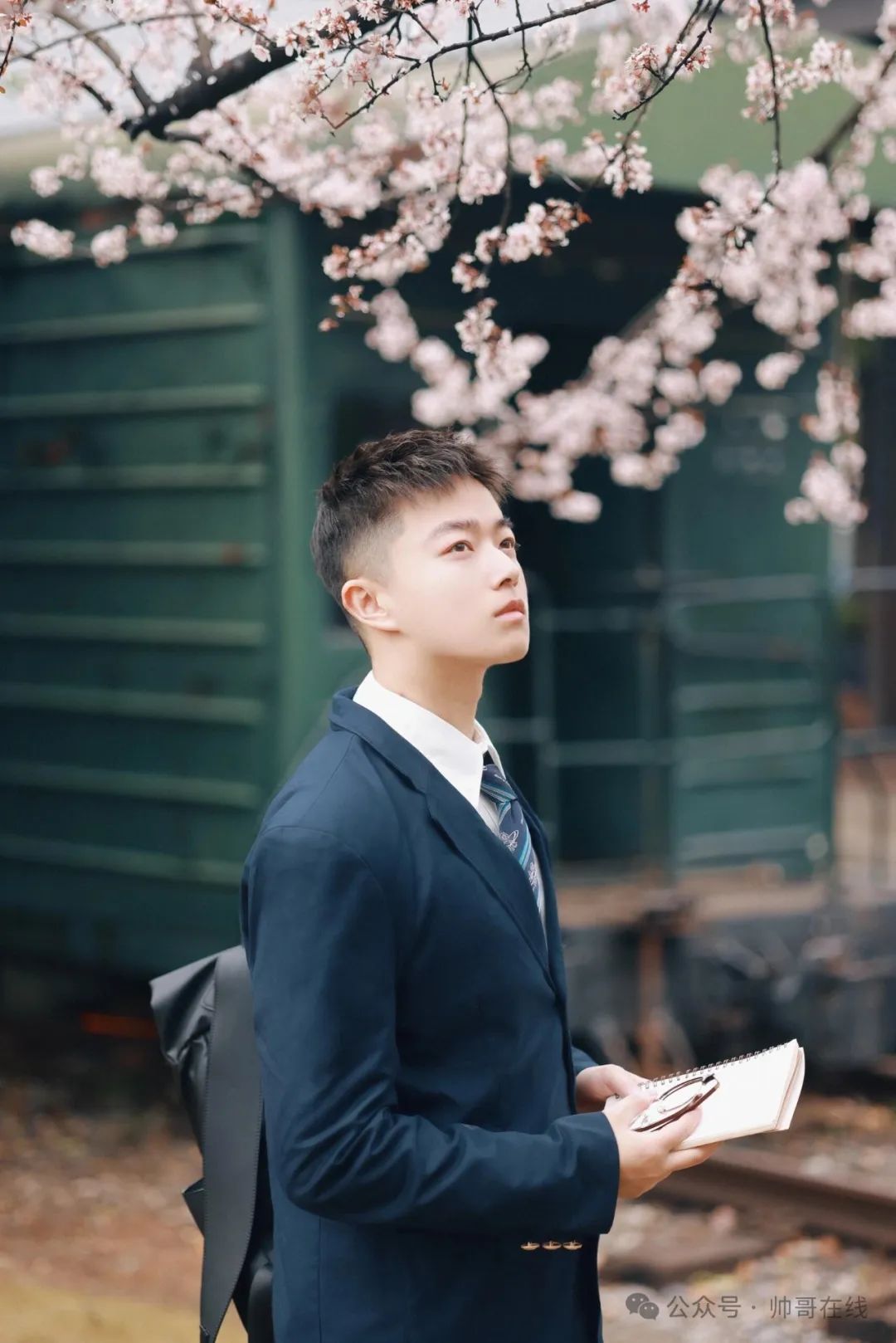 奶凶奶凶的小奶狼帅哥，谁不想要这样的大可爱？