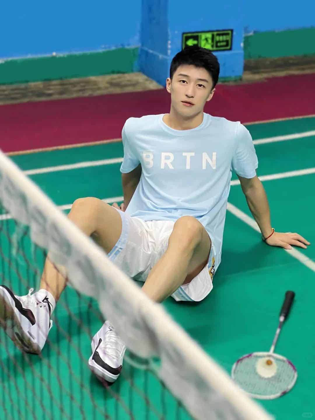 圈内邻家小奶狗!白袜少年,清新又上头 圈内邻家小奶狗!白袜少年,清新又上头