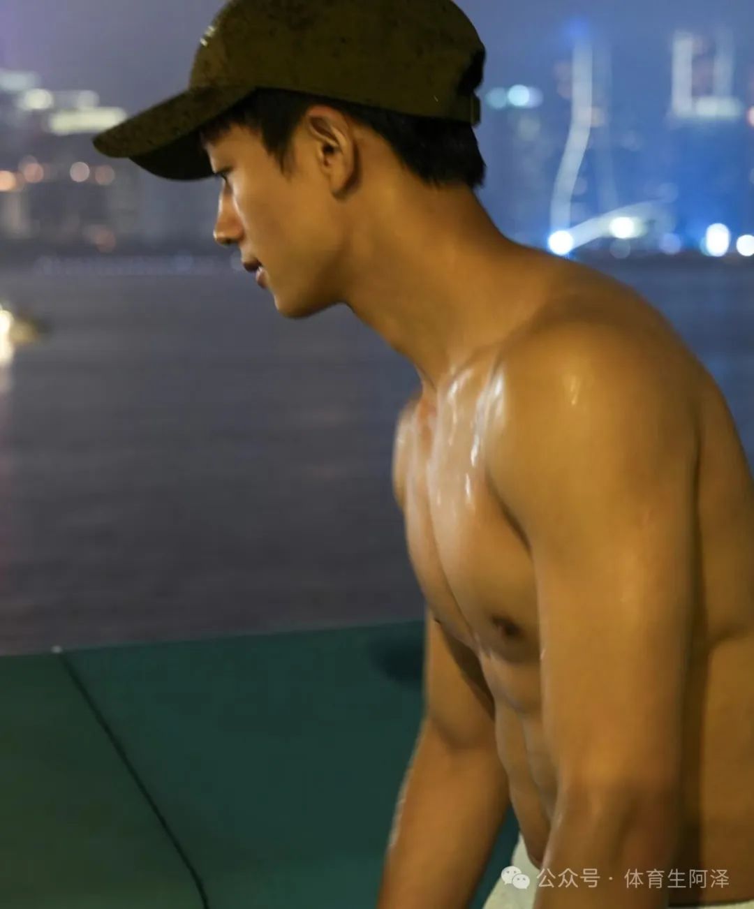 185cm 乡下糙汉体育生男主，黑皮猛 1 持久打桩.....