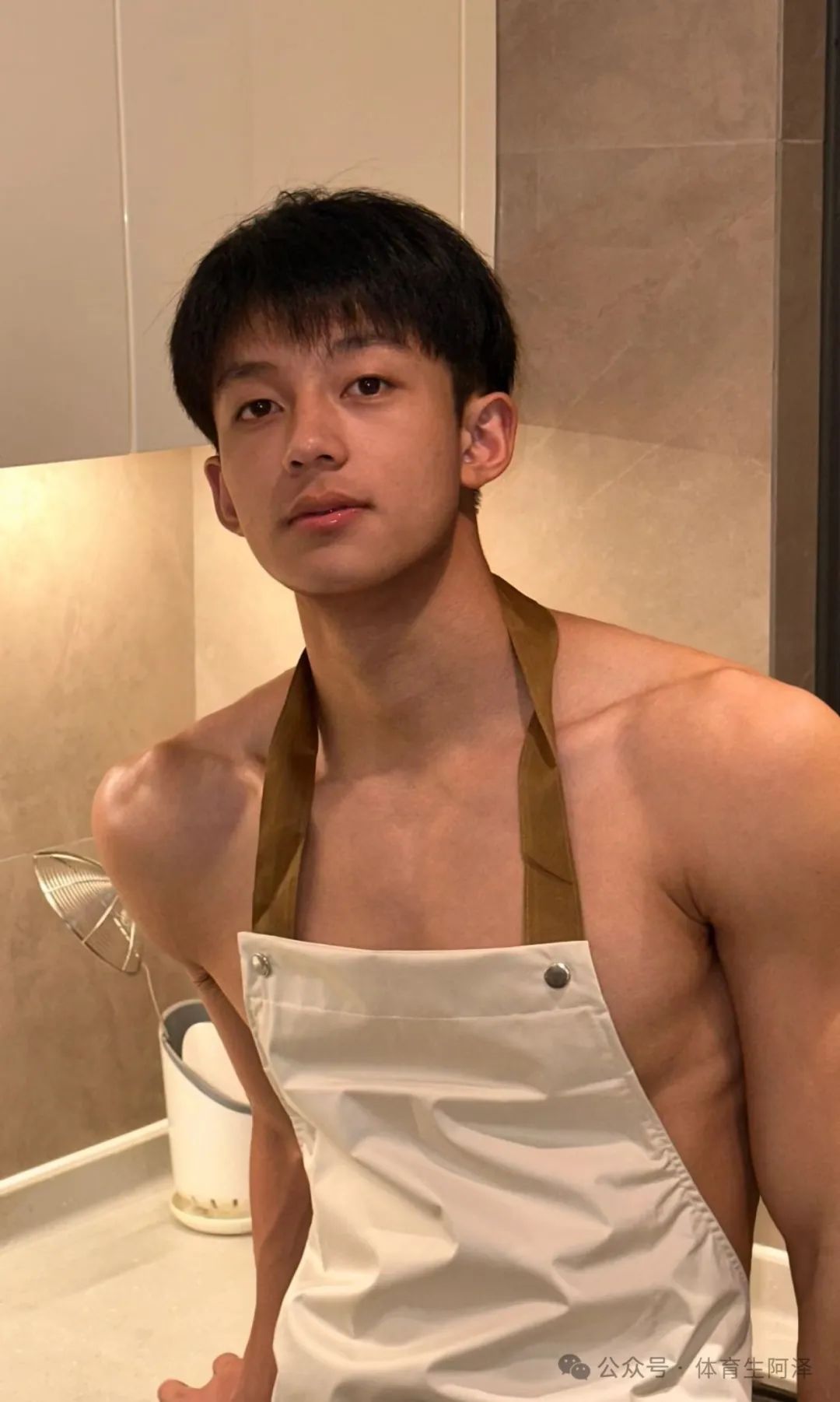 185cm 乡下糙汉体育生男主，黑皮猛 1 持久打桩.....