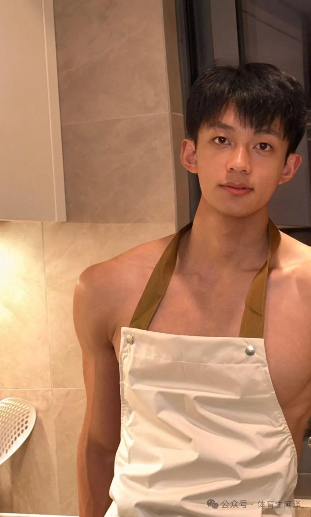 185cm 乡下糙汉体育生男主，黑皮猛 1 持久打桩.....