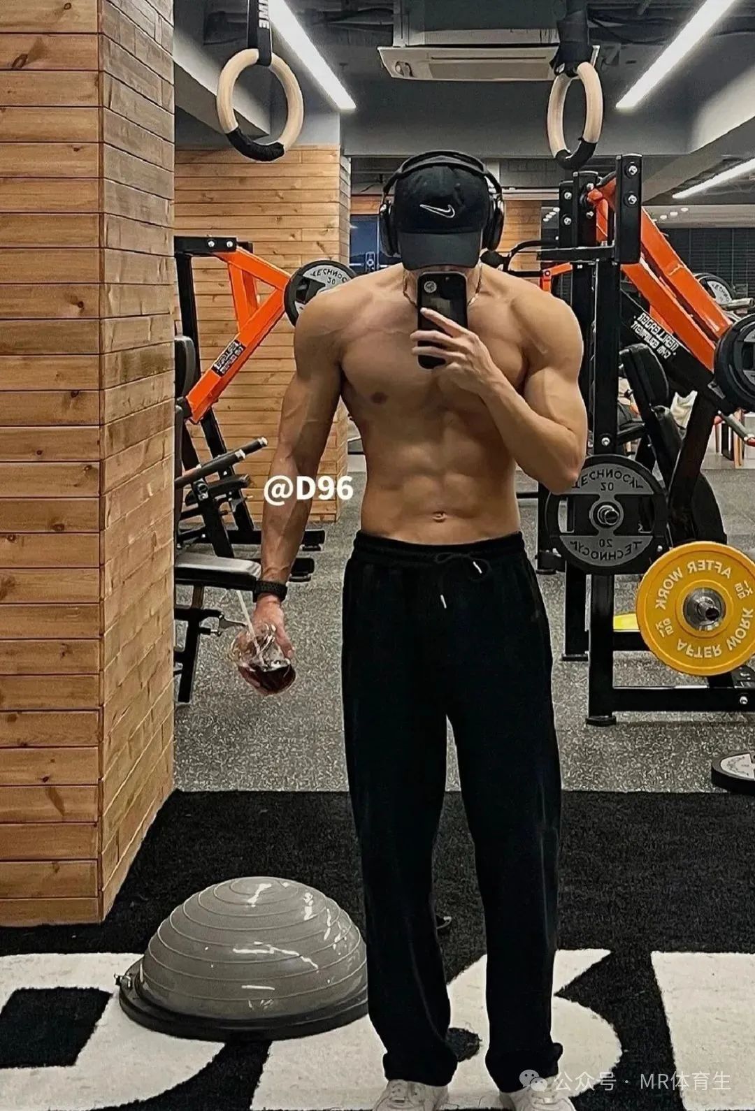 183cm 浙江黑皮筋肉小哥，倒三角狼狗腰这身材你爱了吗
