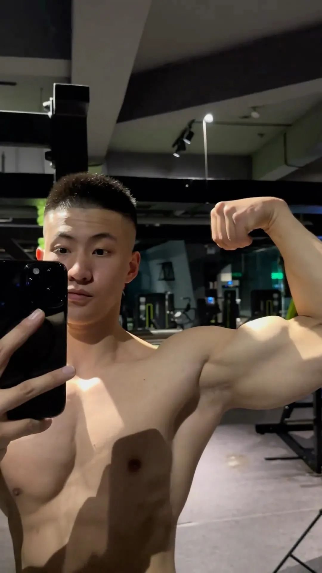 这个抖音 9.3 万粉的贵州健身博主！也是被采访了…