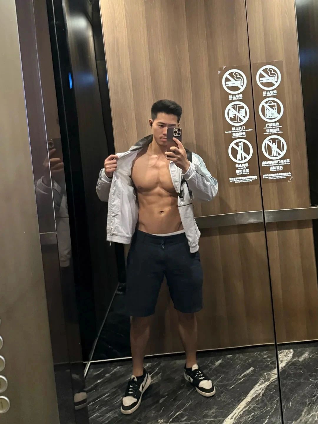 乐刻教练官宣恋情，网友：我这次真酸了
