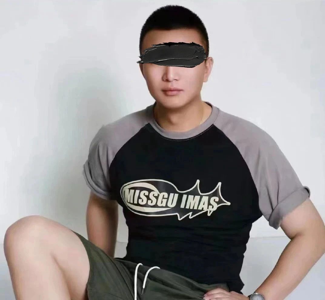 按摩男技师沦为照骗重灾区,好辣眼睛啊!! 按摩男技师沦为照骗重灾区,好辣眼睛啊!!