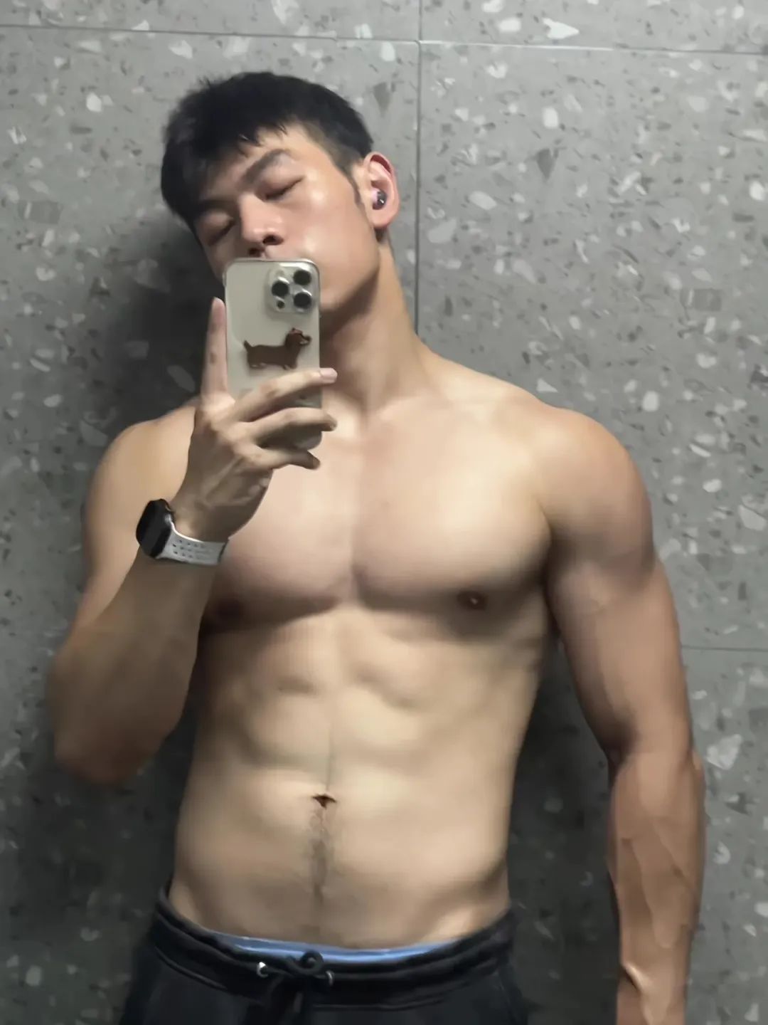 翻拍 taylor 霉霉 的西北大学男孩，终于找到了！！！