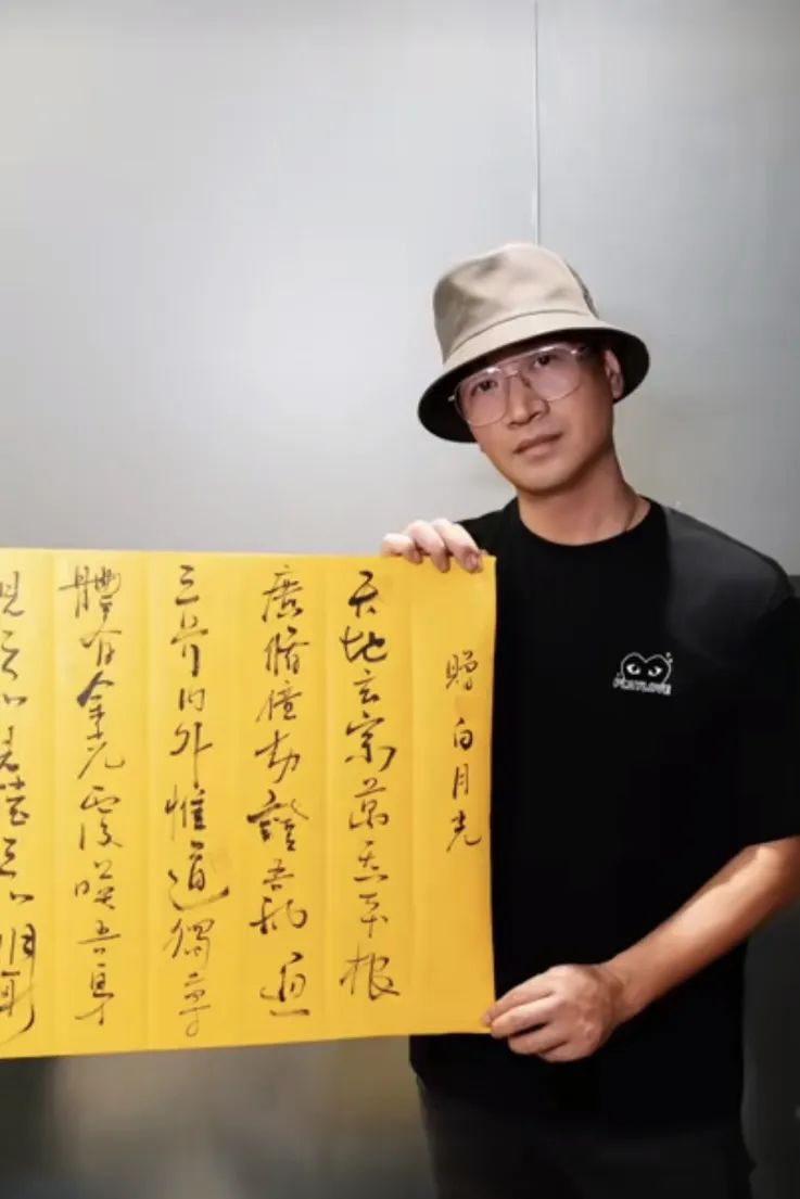 何晟铭和于正！内娱有属于自己的“莞莞类卿”和“白月光”…