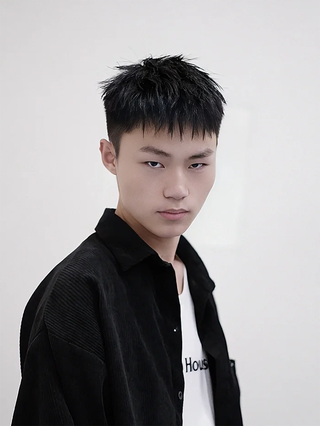男生夏天发型合集:干净利落,清清爽爽提升颜值超级帅! 男生夏天发型合集:干净利落,清清爽爽提升颜值超级帅!