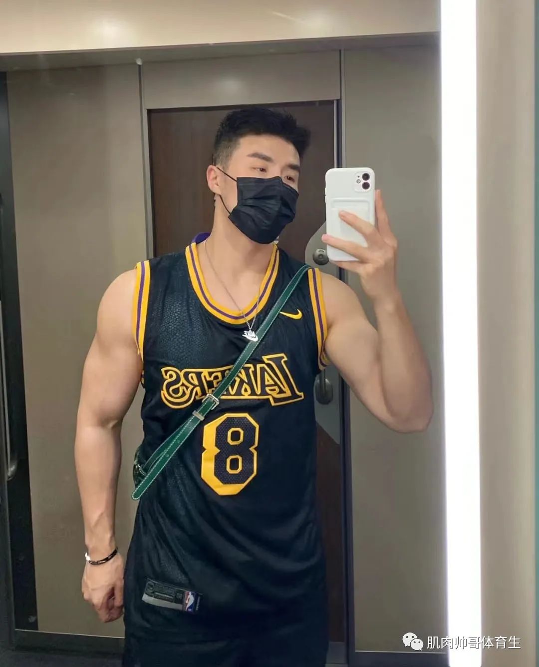 型男范儿，大块头的肌肉小爷们