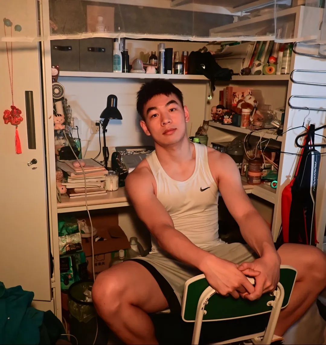 翻拍 taylor 霉霉 的西北大学男孩，终于找到了！！！