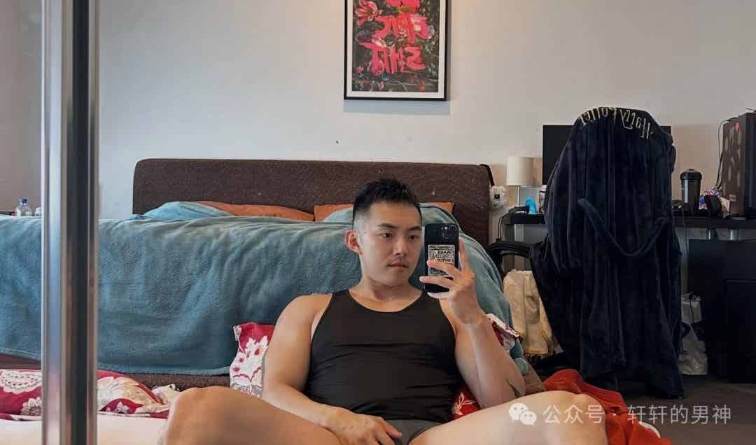 推上很火的露脸肌肉男，曾是小编的男神！