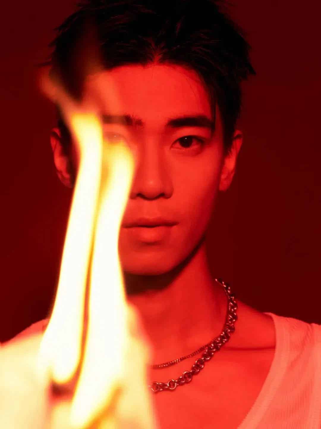 黑皮战损年下腹肌.... 被这个北京模特小哥帅晕了！