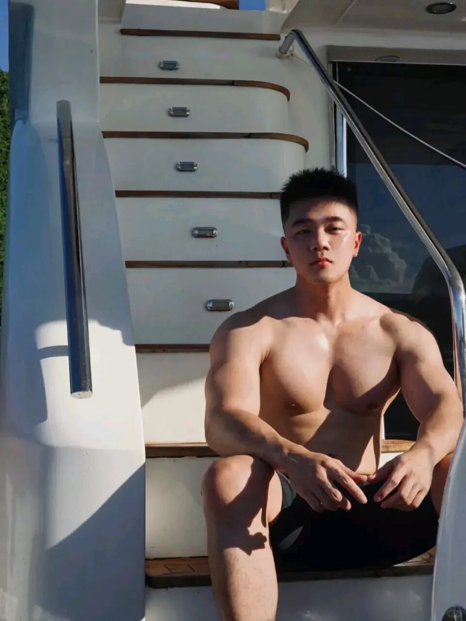 185cm 小狼狗天花板！脂包肌身材太惹眼