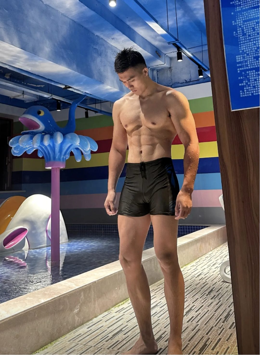 00 后东北寸头消防员被扒!看着就强大、很猛…… 00 后东北寸头消防员被扒!看着就强大、很猛……